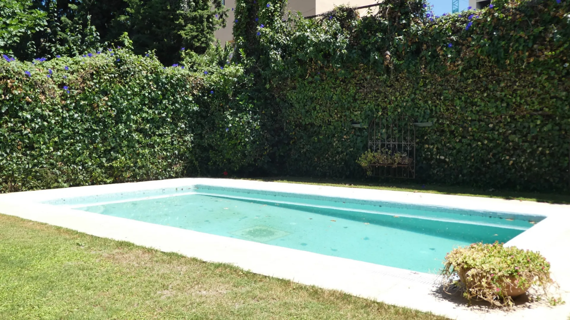 4 bedrooms villa for sale in Nueva Andalucia
