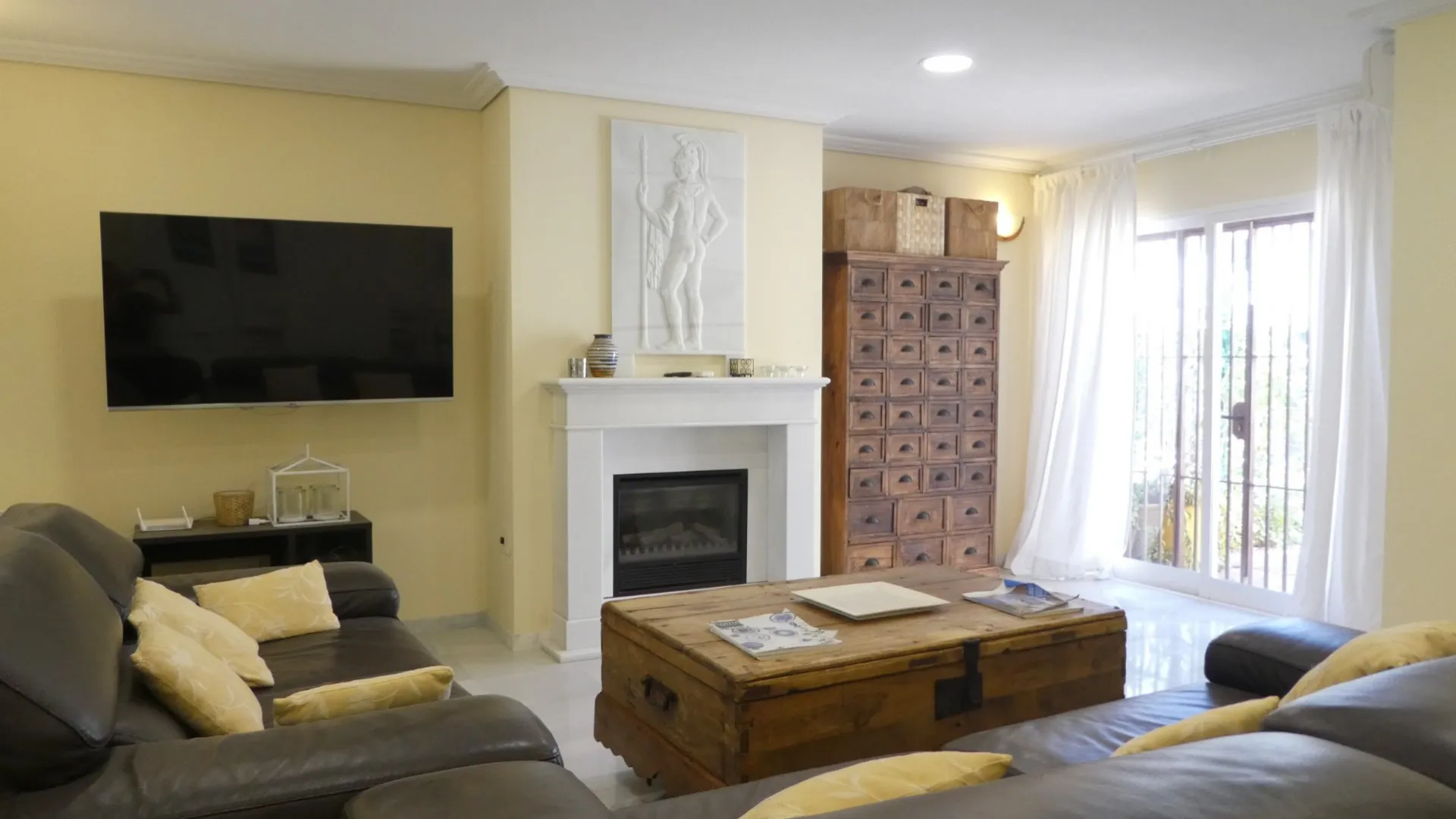 4 bedrooms villa for sale in Nueva Andalucia