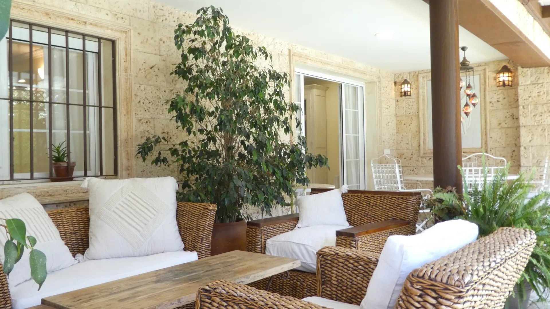 4 bedrooms villa for sale in Nueva Andalucia