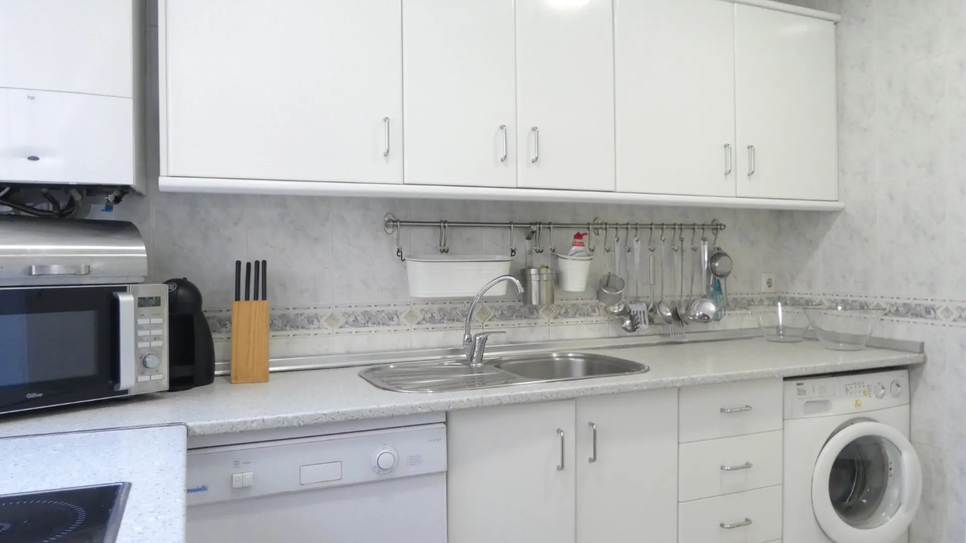 4 bedrooms villa for sale in Nueva Andalucia
