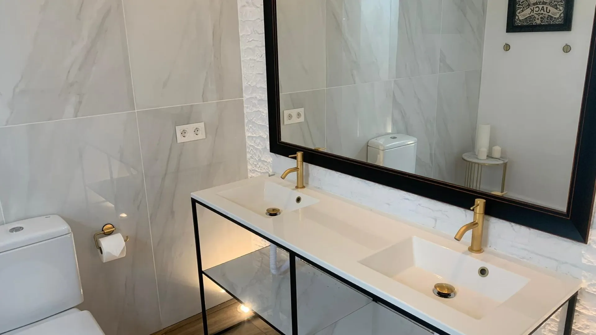 Zahara de Istan, adosado con 3 dormitorios en venta