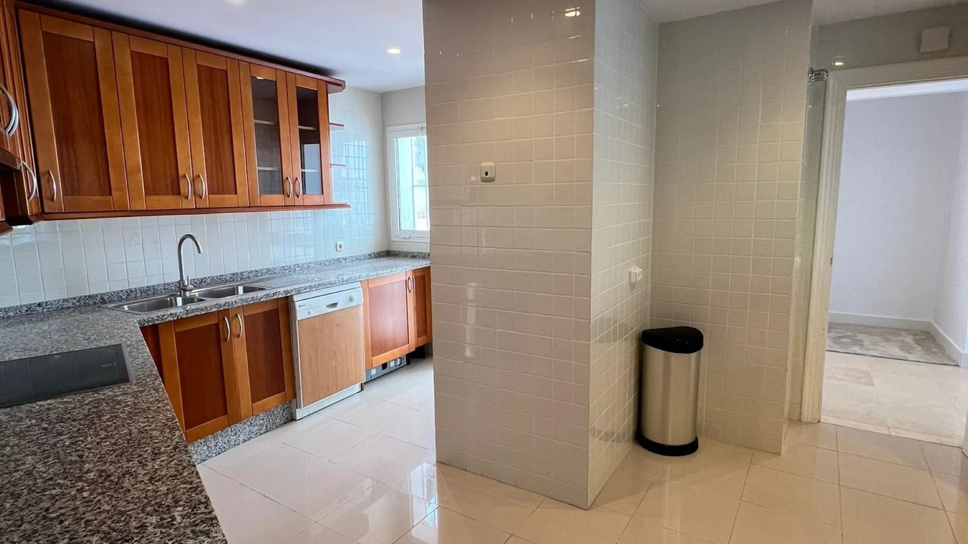 Zahara de Istan, adosado con 3 dormitorios en venta