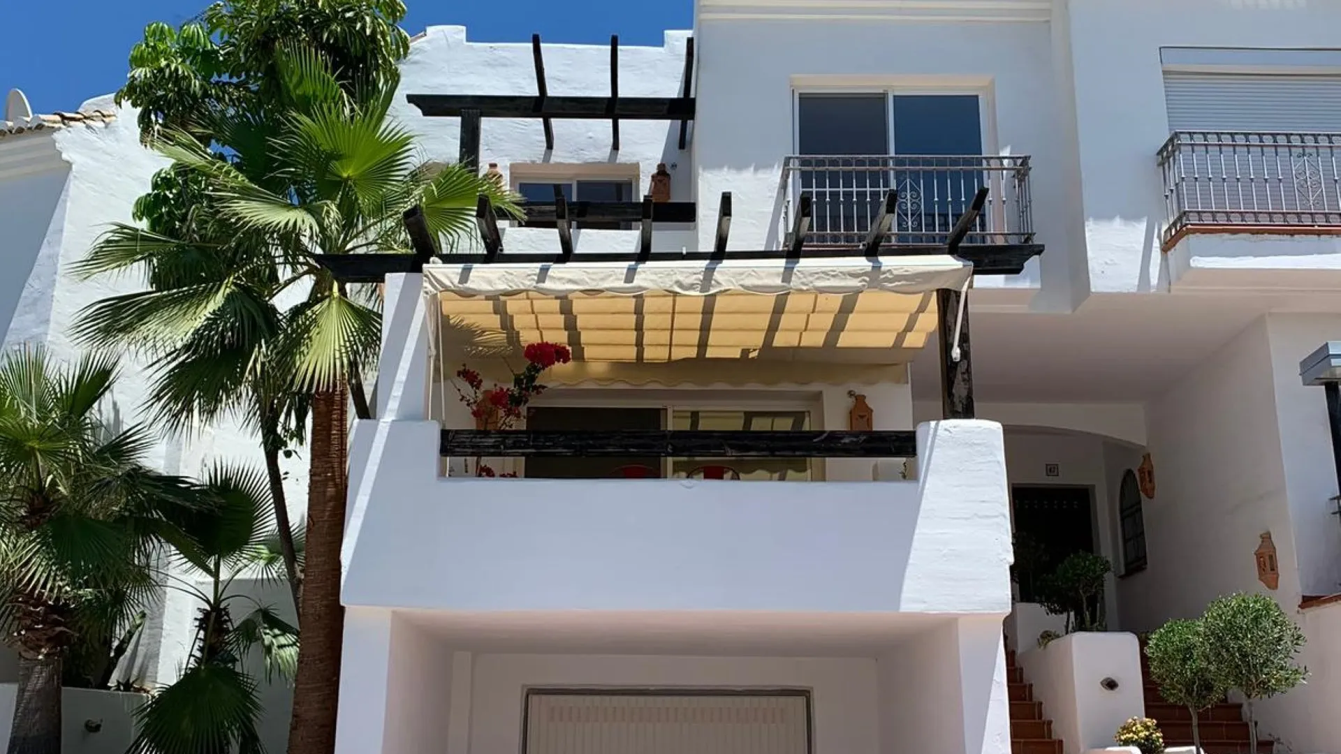 Zahara de Istan, adosado con 3 dormitorios en venta