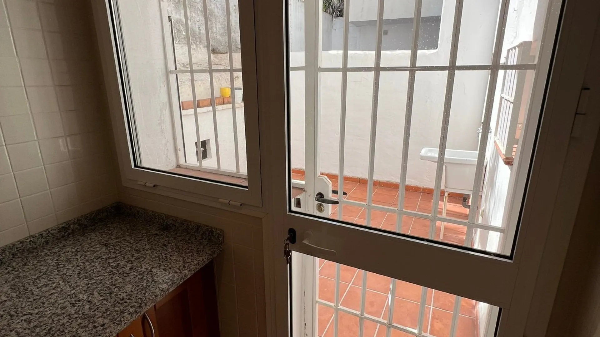 Zahara de Istan, adosado con 3 dormitorios en venta