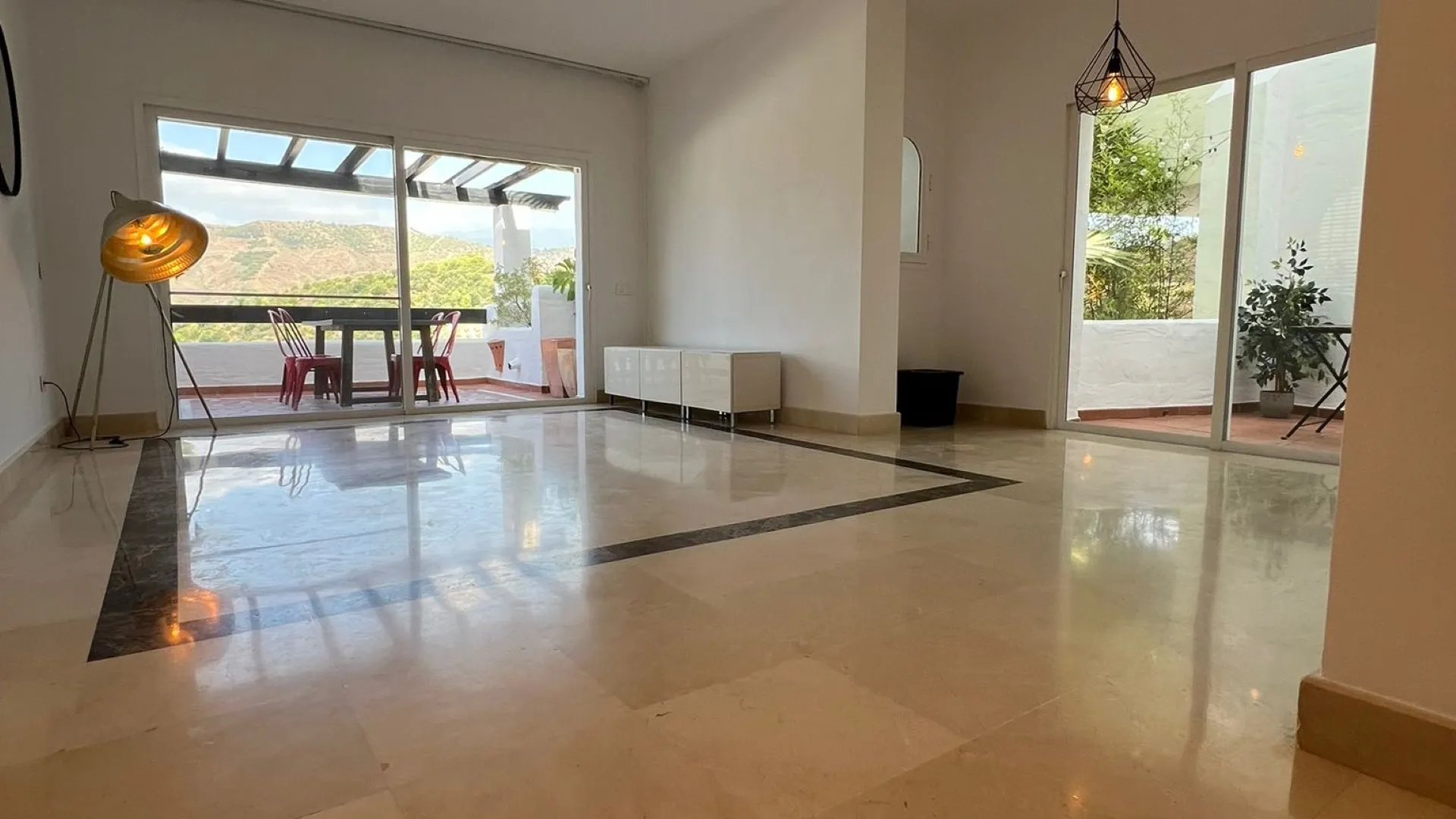 Zahara de Istan, adosado con 3 dormitorios en venta