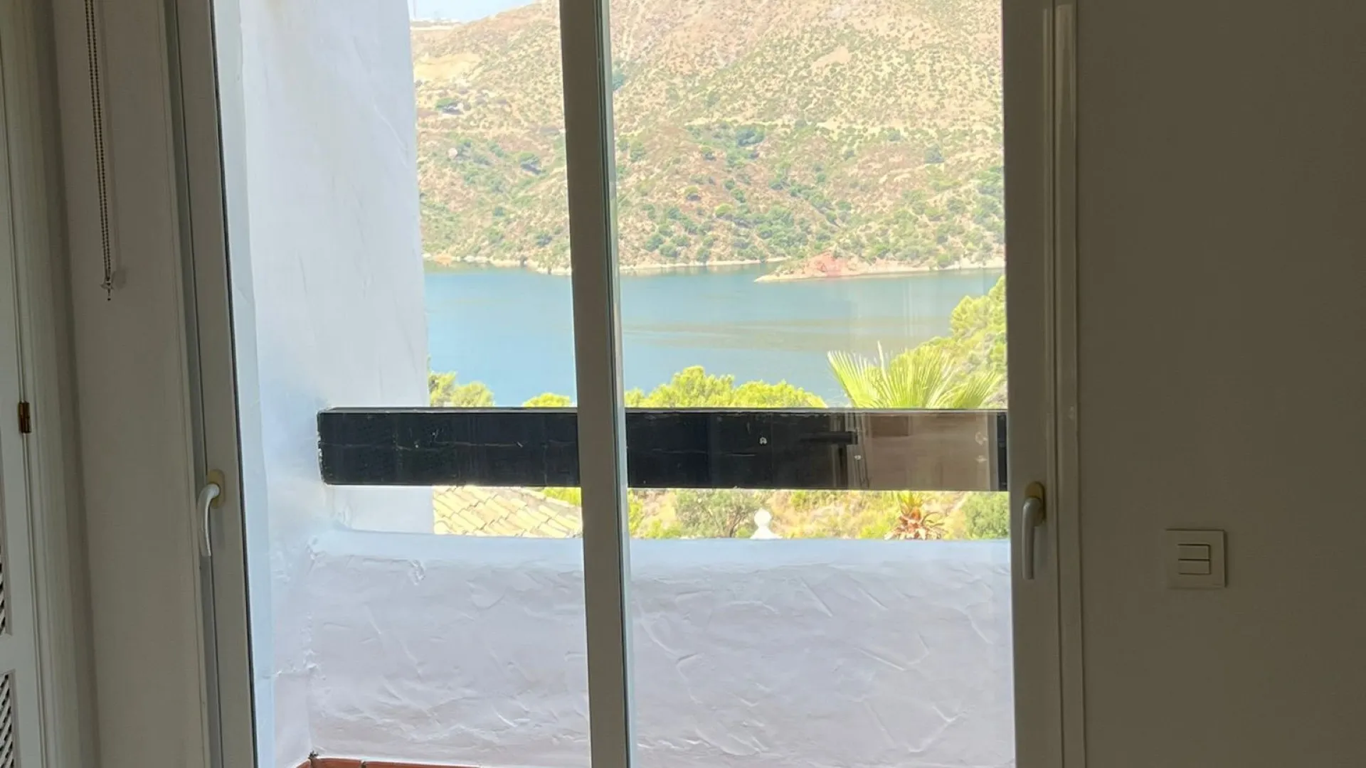 Zahara de Istan, adosado con 3 dormitorios en venta