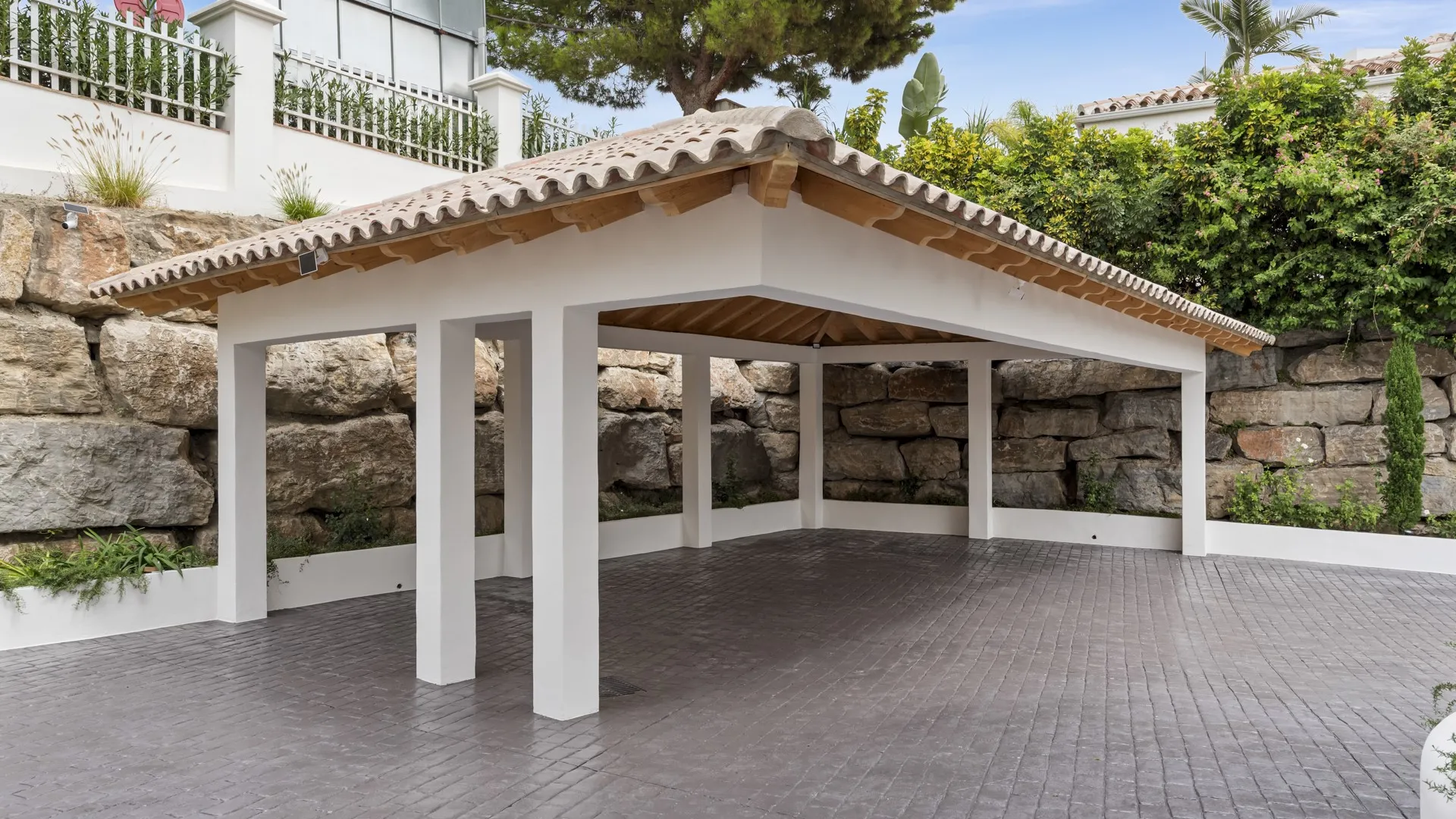 For sale La Alqueria villa with 4 bedrooms