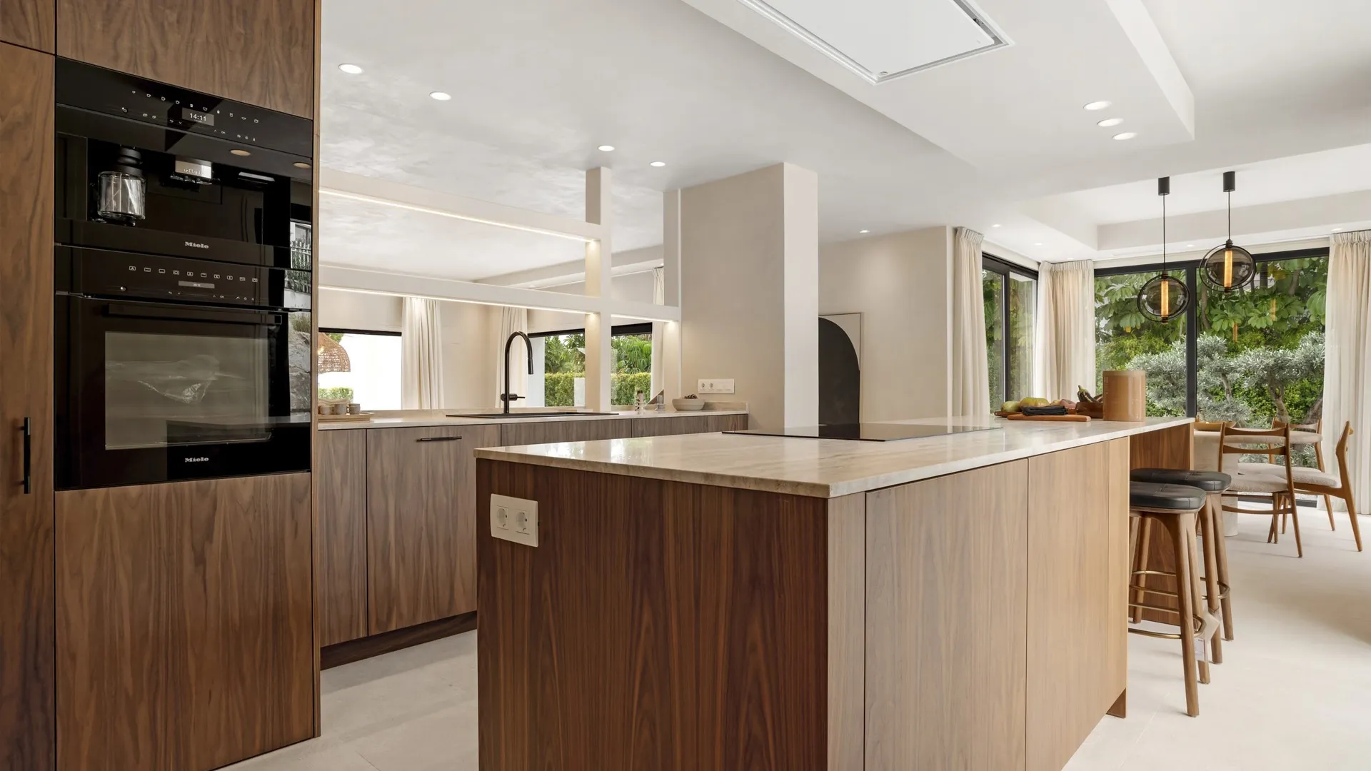 For sale La Alqueria villa with 4 bedrooms