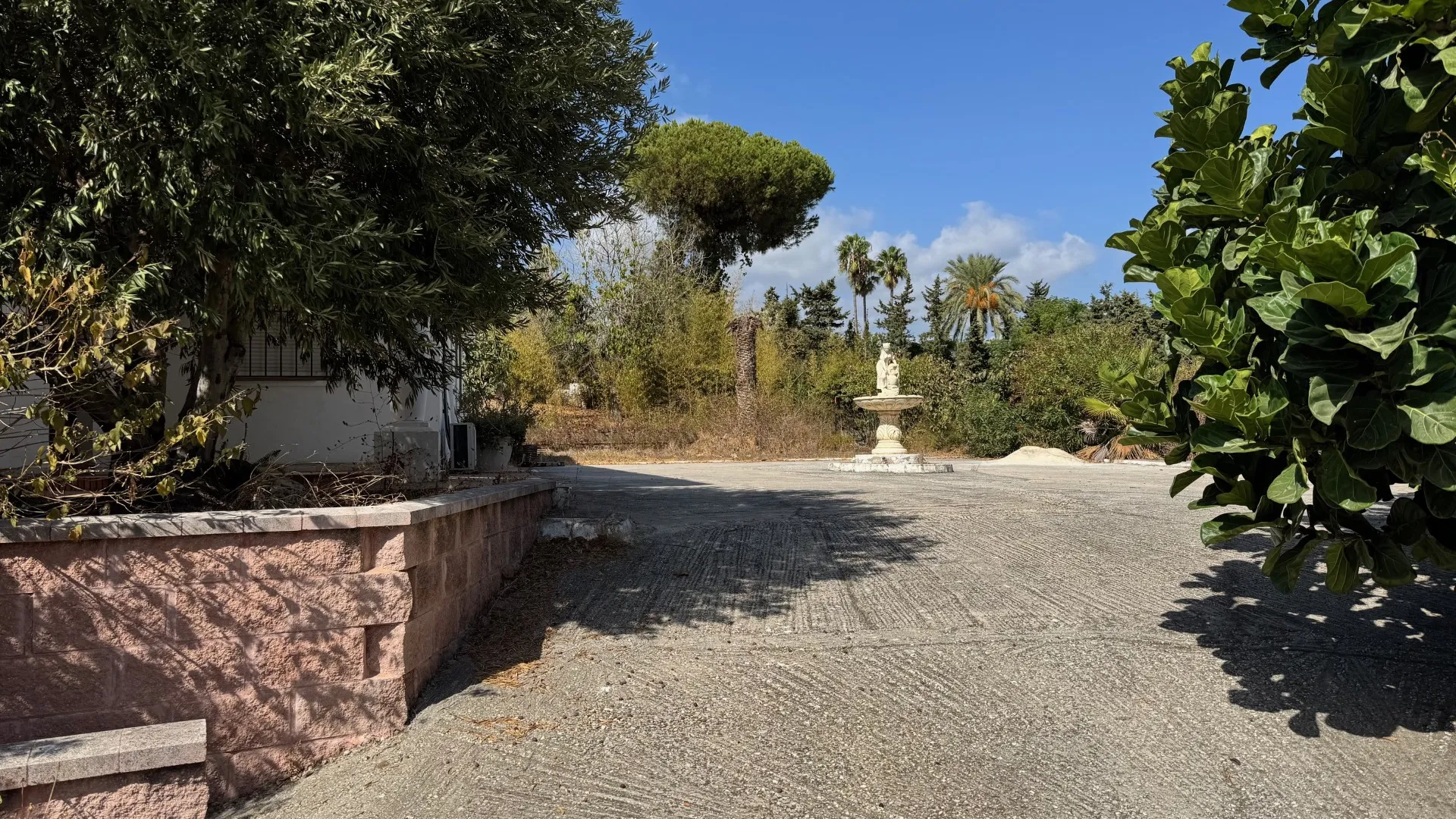 Se vende villa en Paraiso Medio