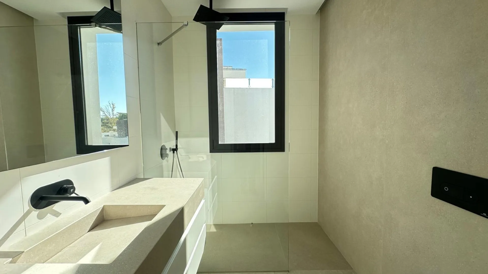 Comprar villa de 4 dormitorios en La Fuente