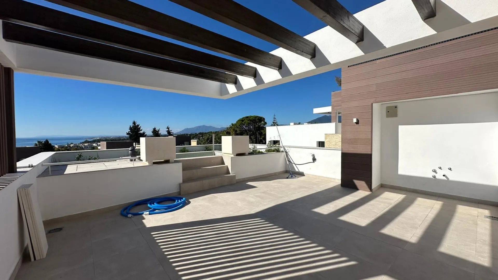 Comprar villa de 4 dormitorios en La Fuente