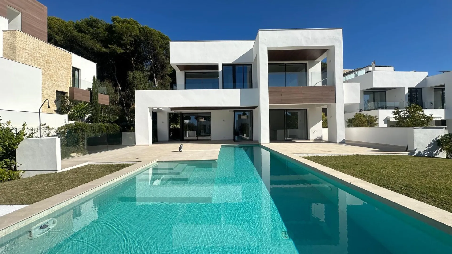 Comprar villa de 4 dormitorios en La Fuente