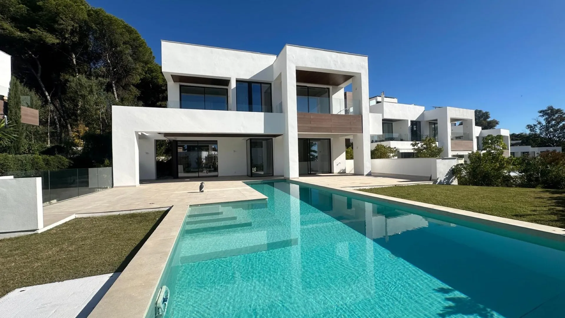 Comprar villa de 4 dormitorios en La Fuente