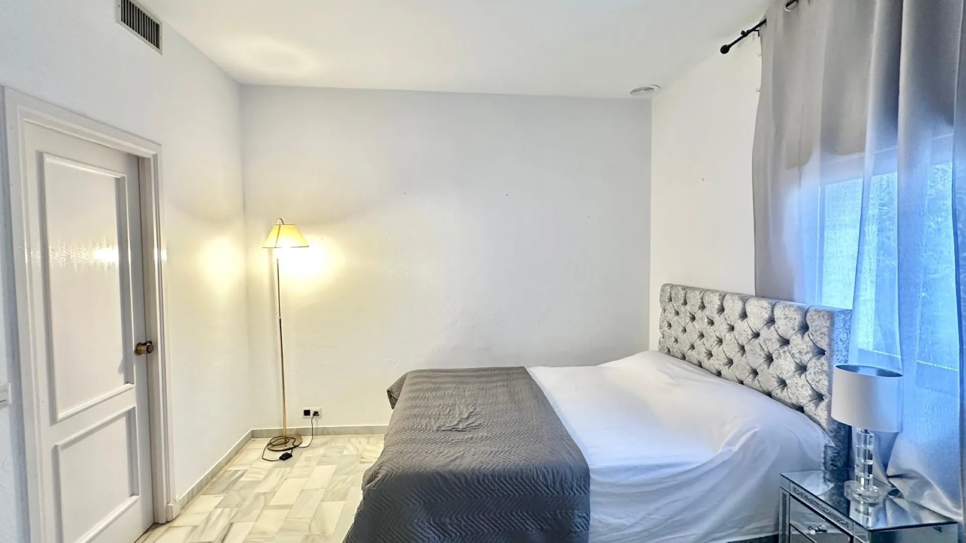Hotel del Golf, estudio en venta