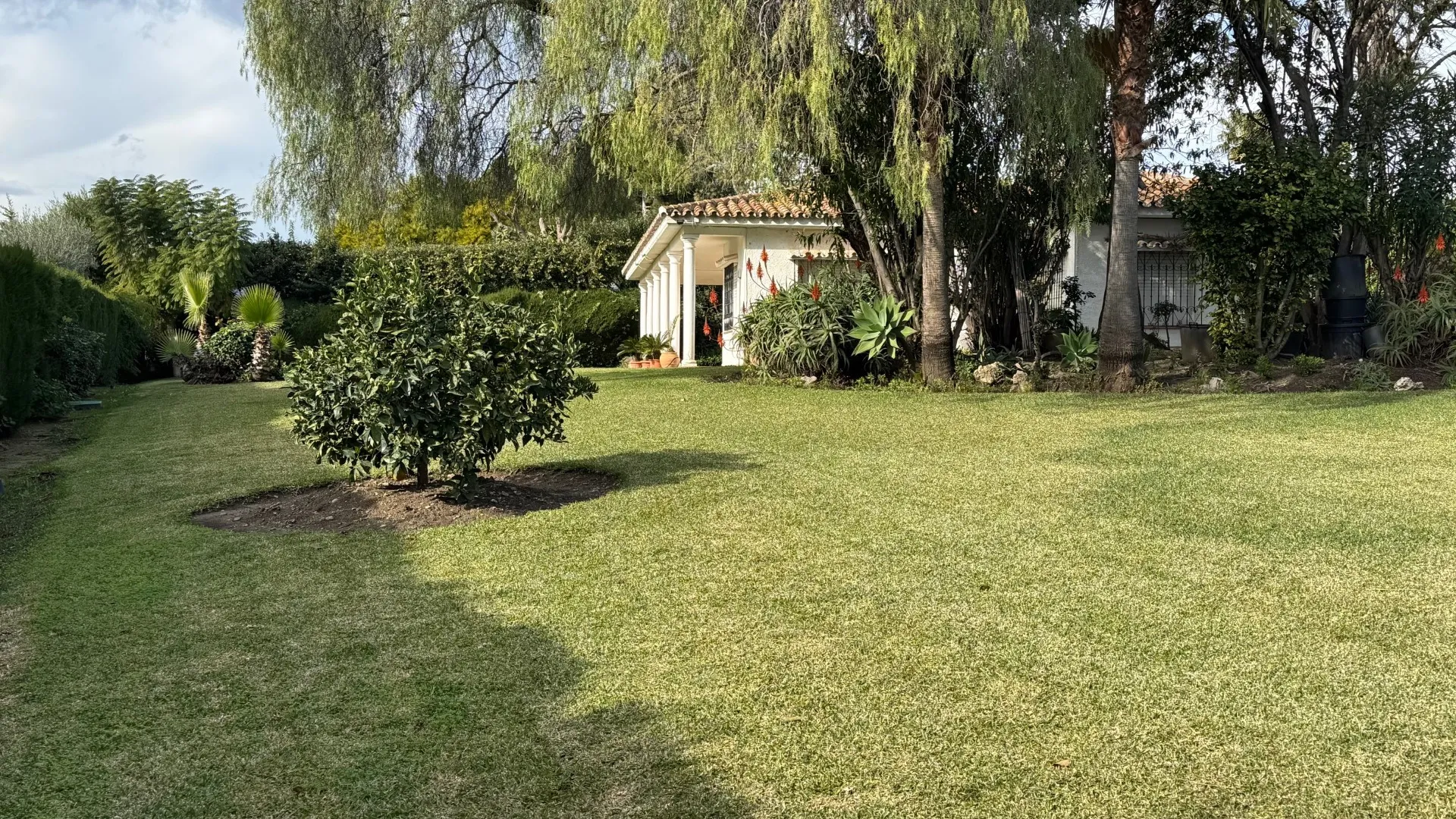 Paraiso Medio villa for sale