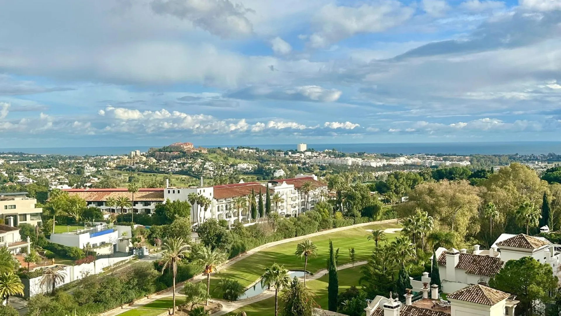 Villa con 4 dormitorios en venta en El Herrojo