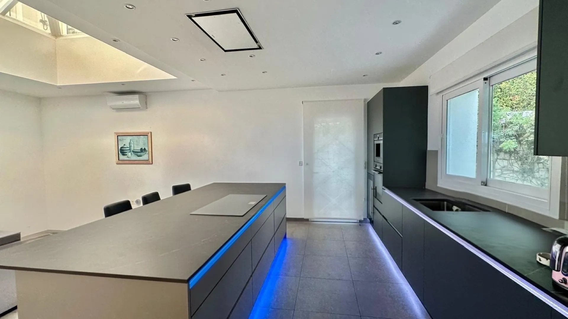 Villa con 4 dormitorios en venta en El Herrojo