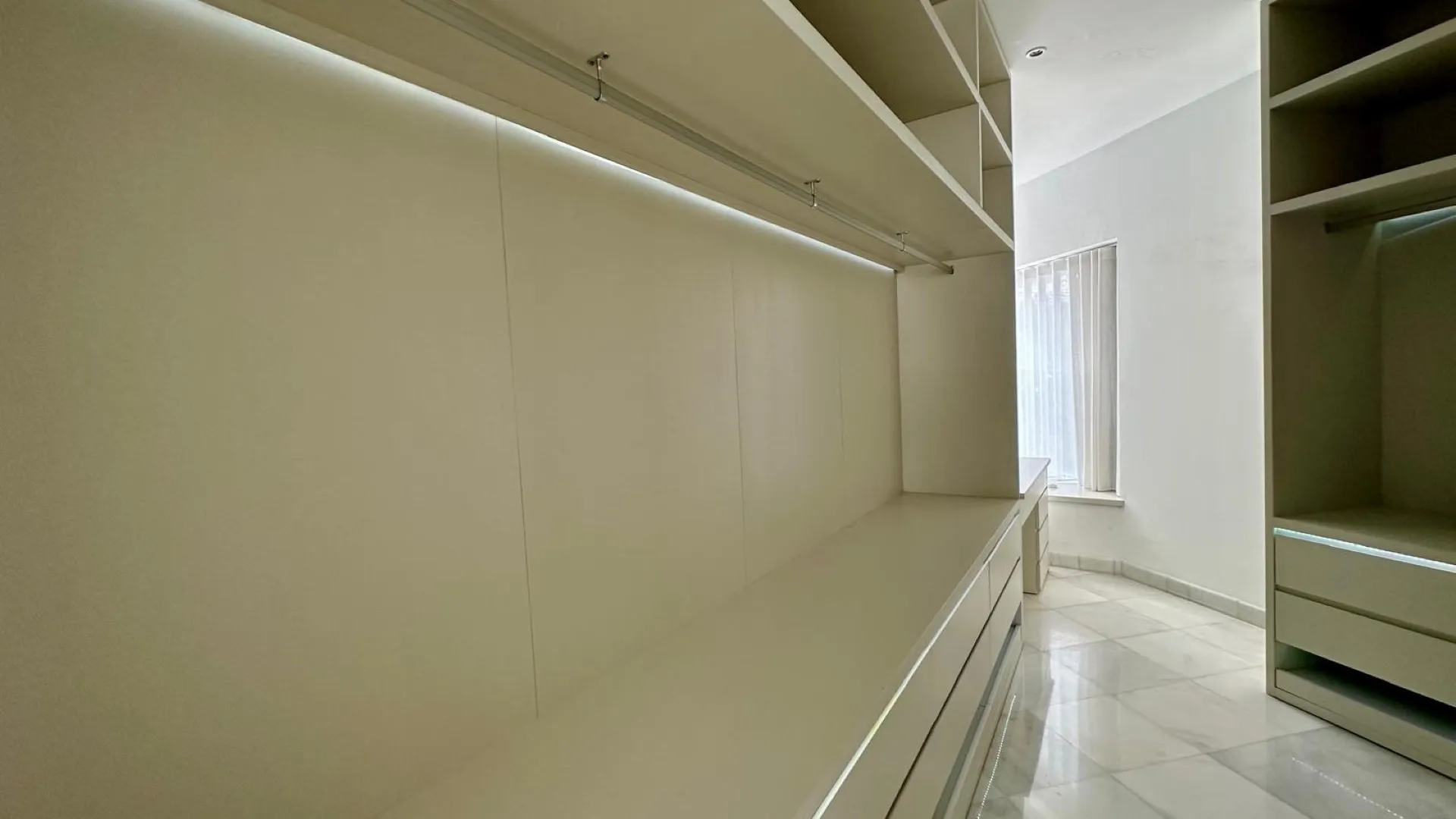 Villa con 4 dormitorios en venta en El Herrojo