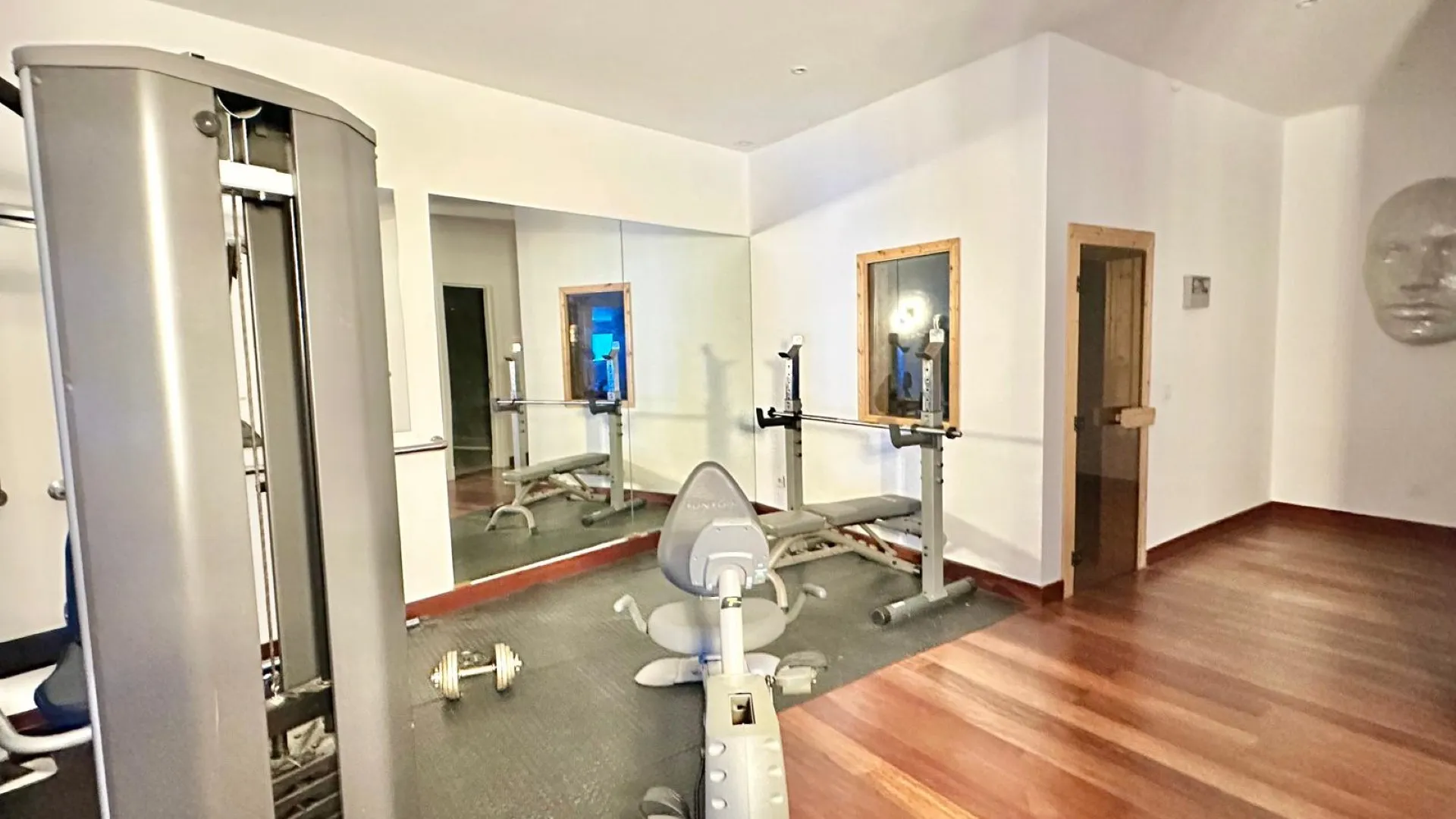 Villa con 4 dormitorios en venta en El Herrojo