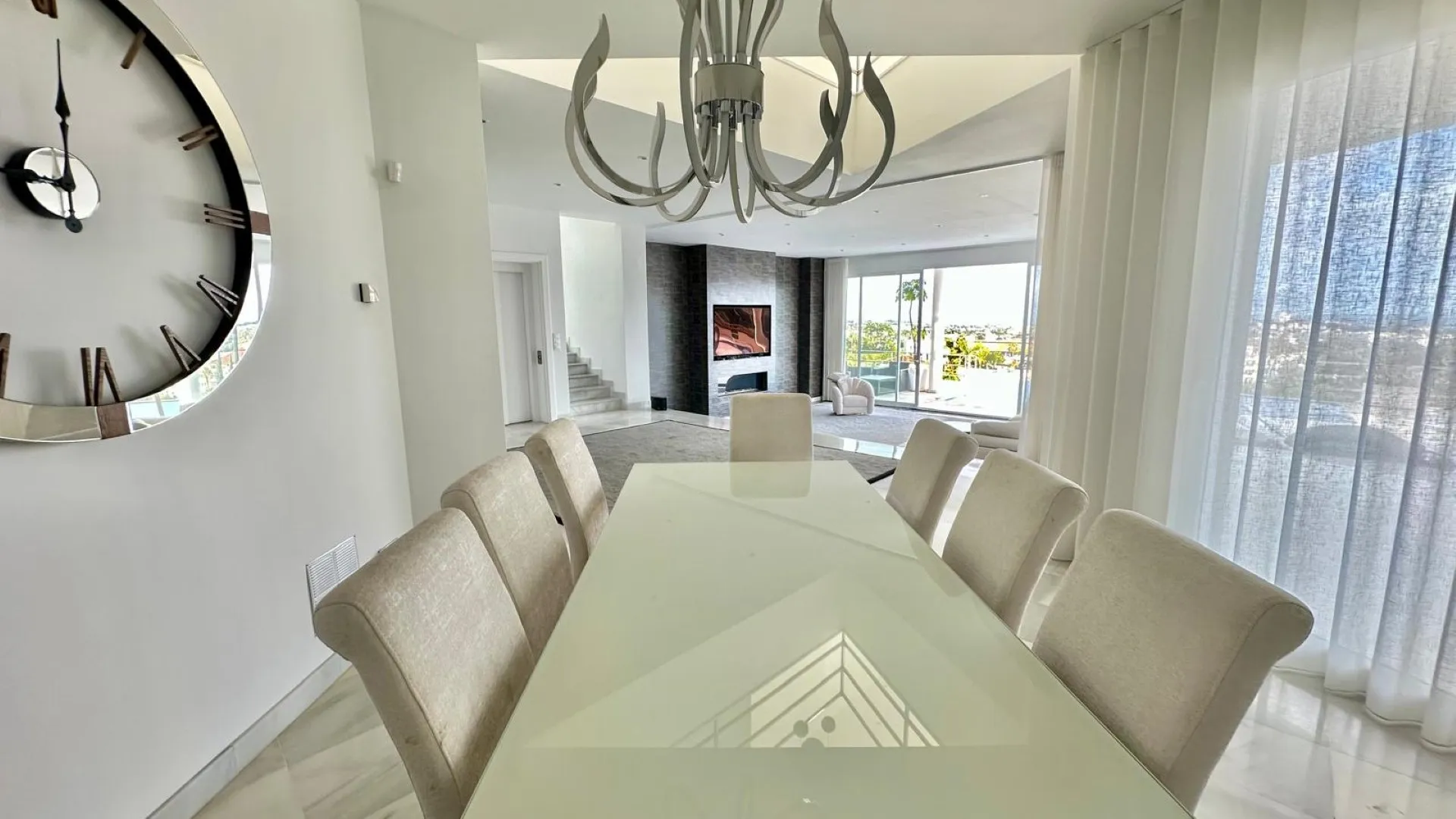 Villa con 4 dormitorios en venta en El Herrojo