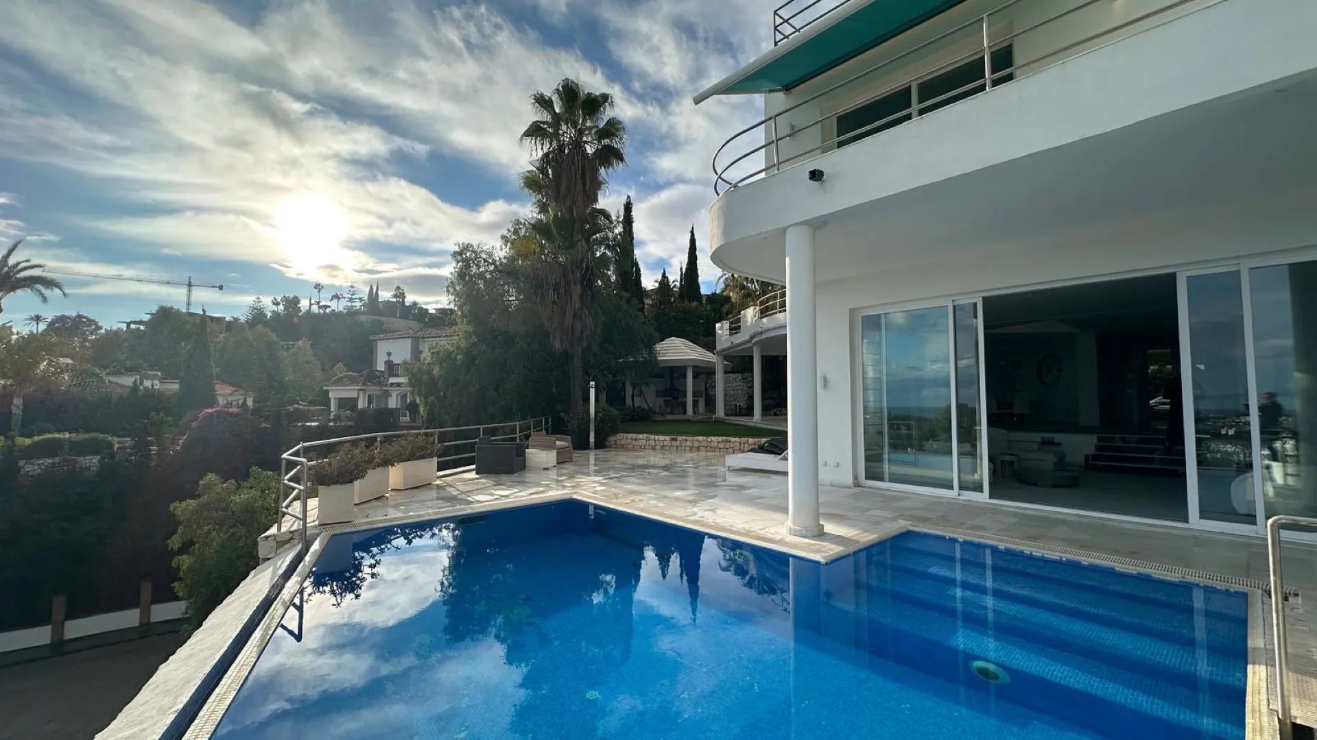 Villa con 4 dormitorios en venta en El Herrojo