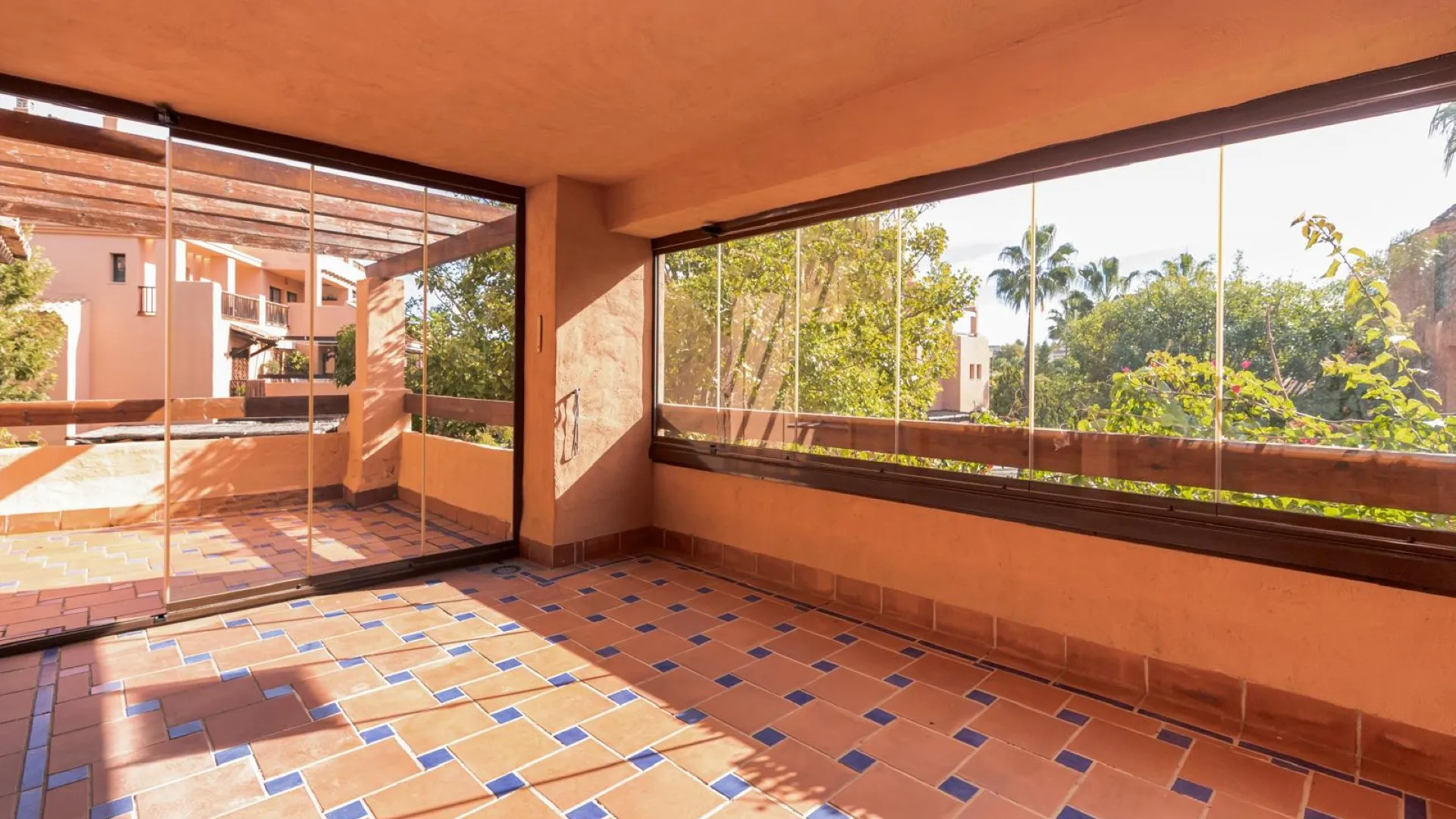 Hacienda del Sol 4 bedrooms apartment for sale
