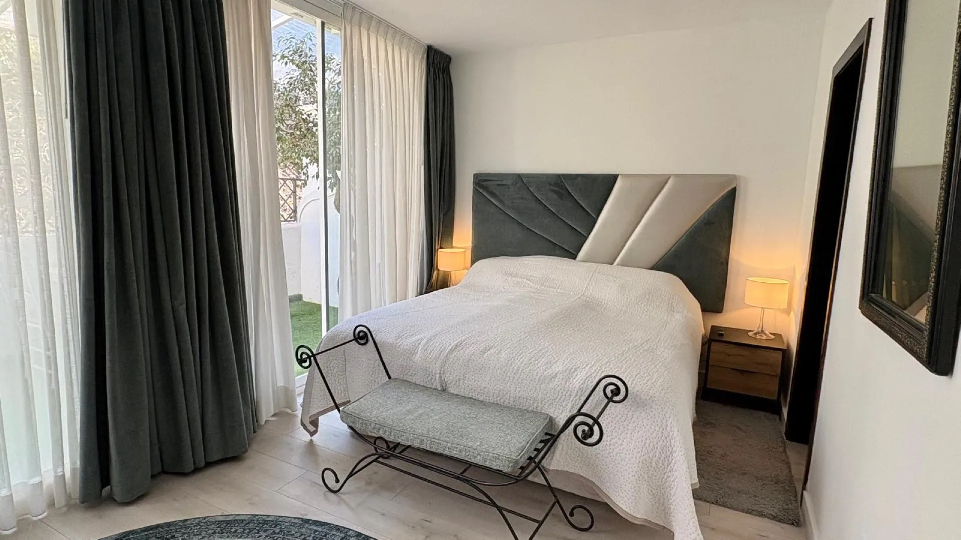 For sale La Quinta apartment with 2 bedrooms