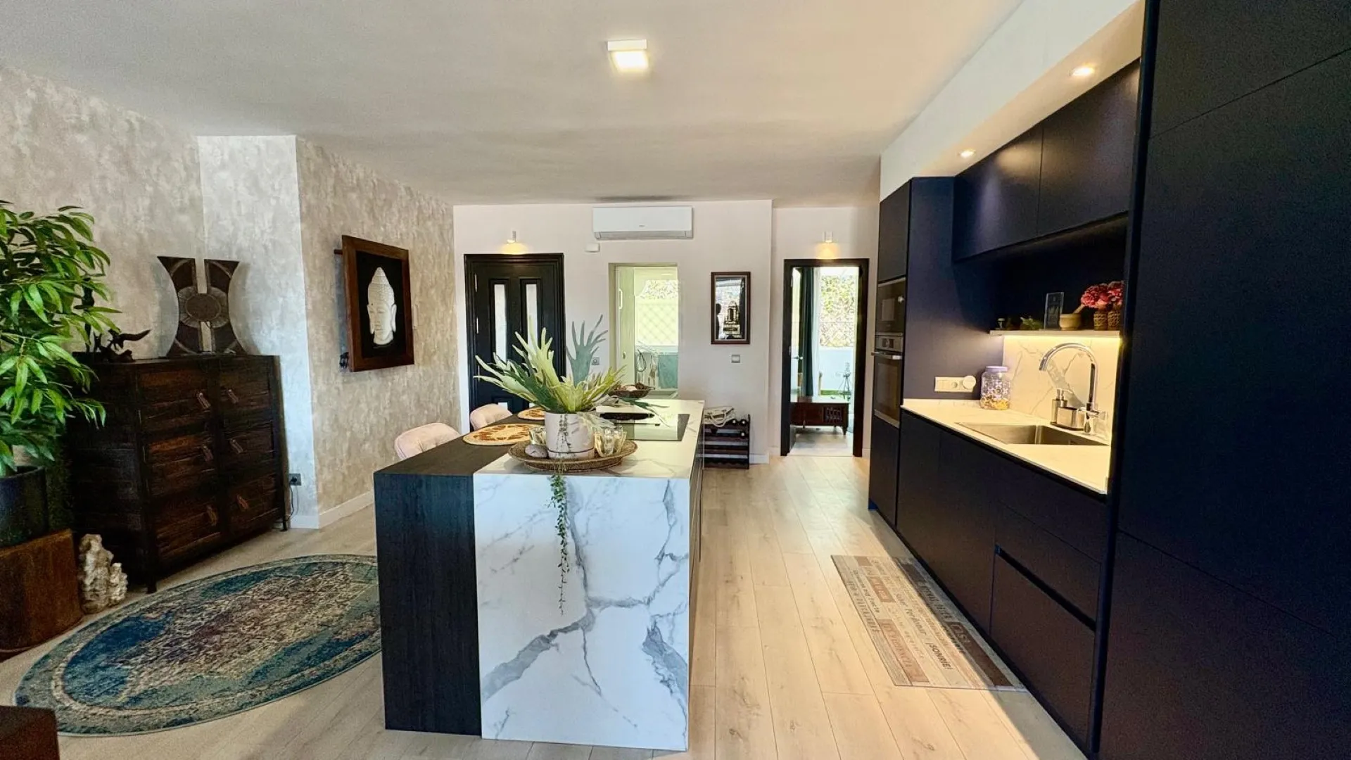 For sale La Quinta apartment with 2 bedrooms
