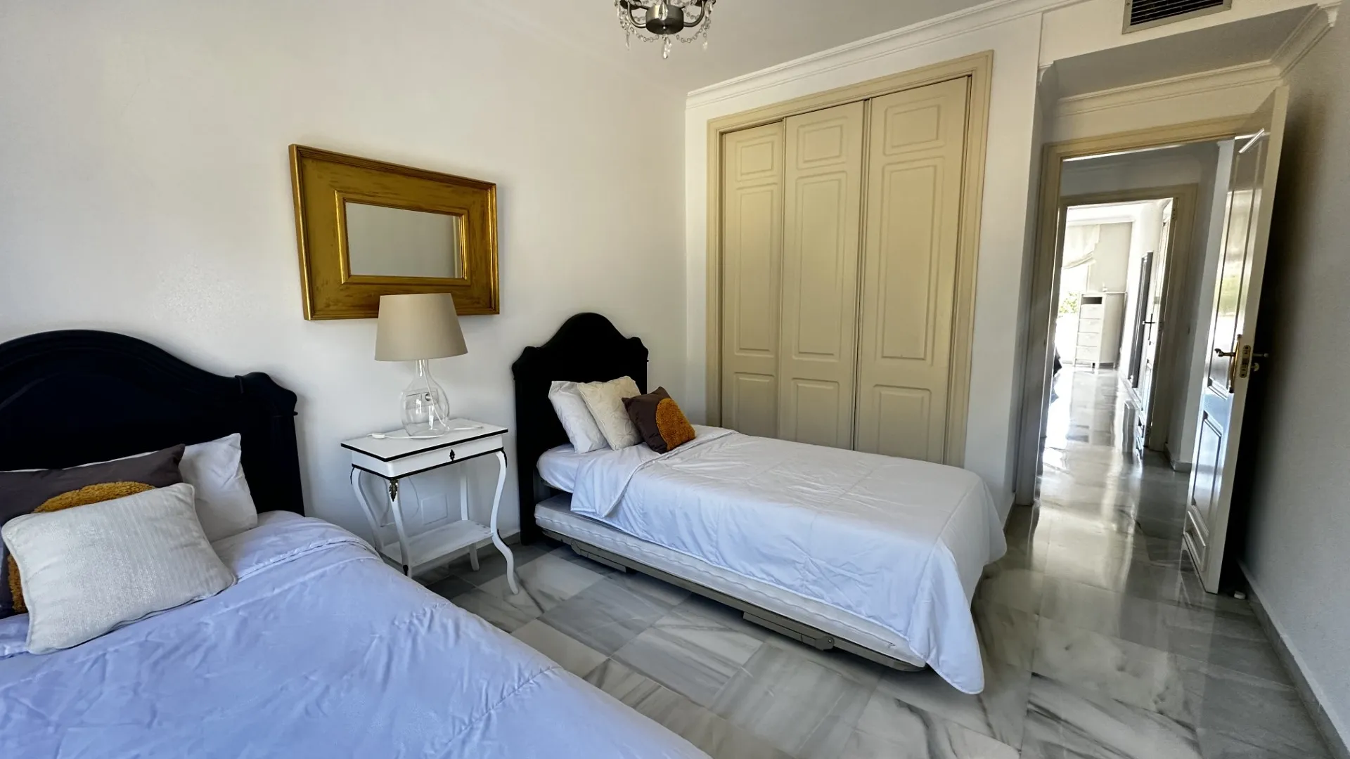 For sale Señorio de Gonzaga 2 bedrooms apartment
