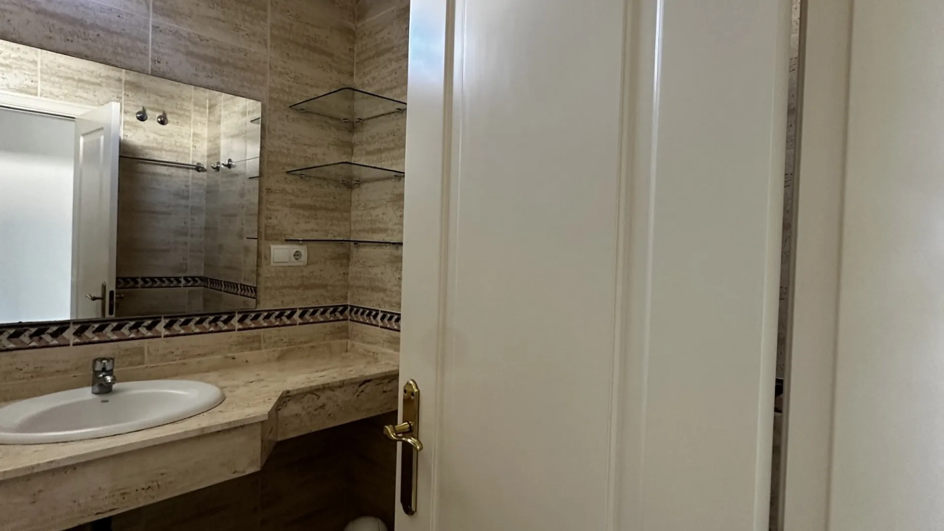 For sale Señorio de Gonzaga 2 bedrooms apartment
