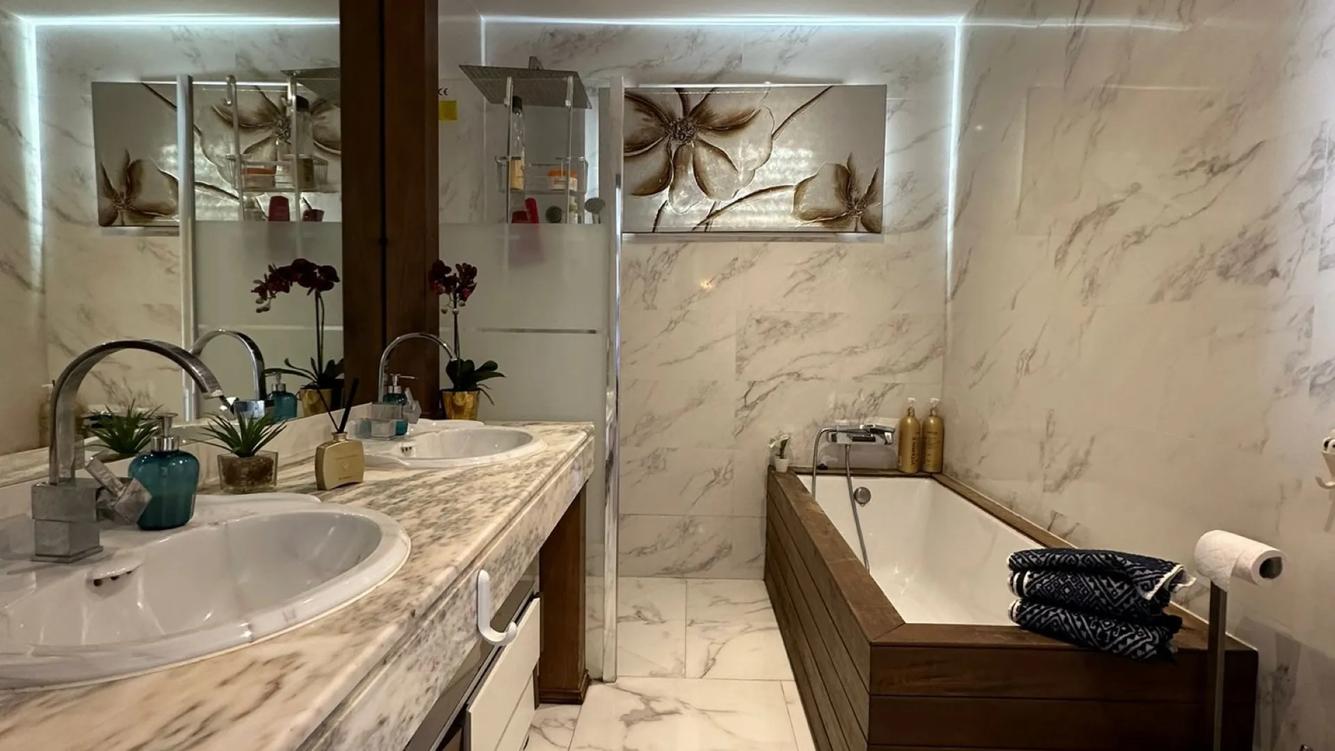 Comprar adosado en Valdeolletas con 4 dormitorios