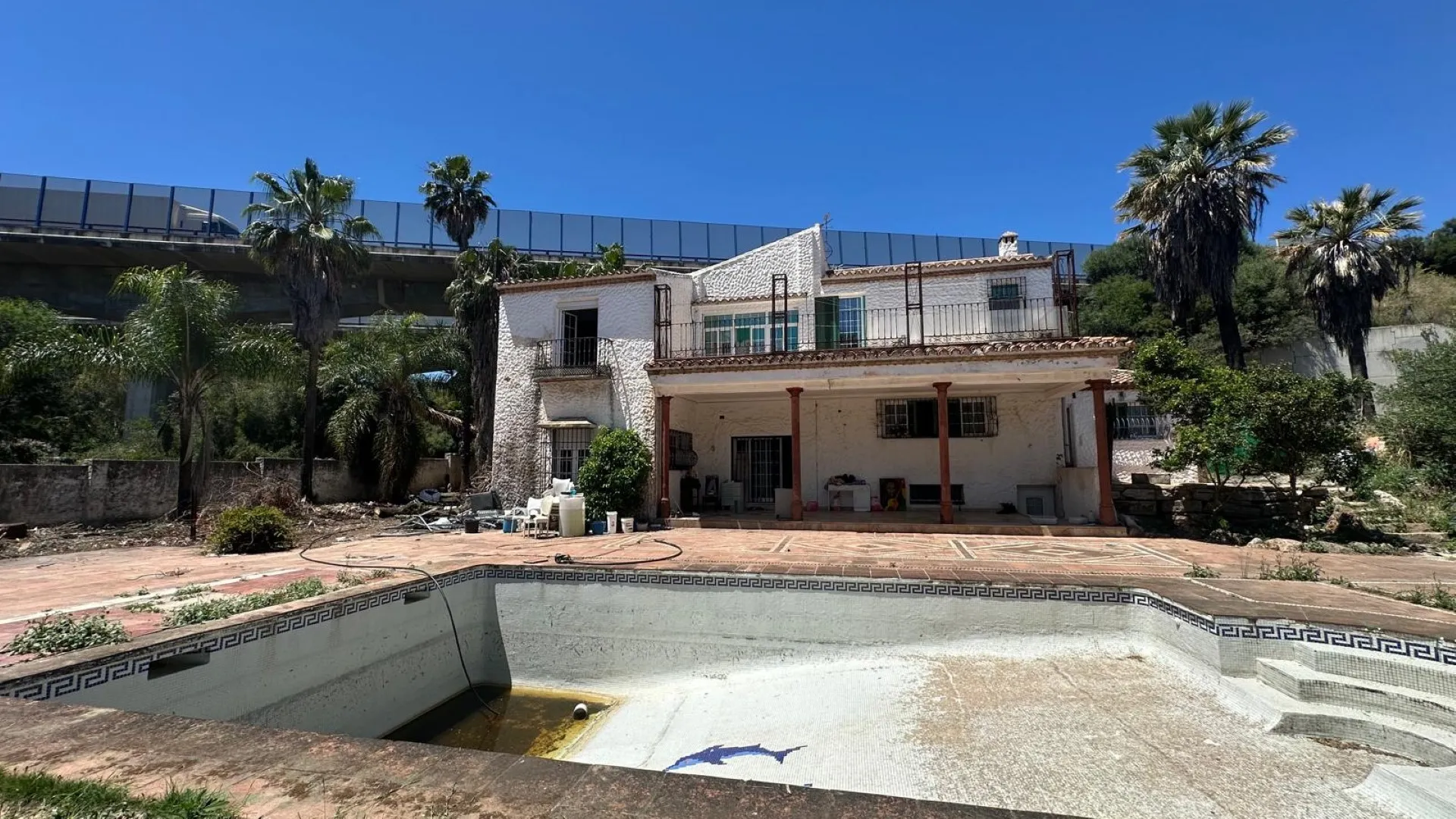 Villa con 7 dormitorios en venta en El Colorado