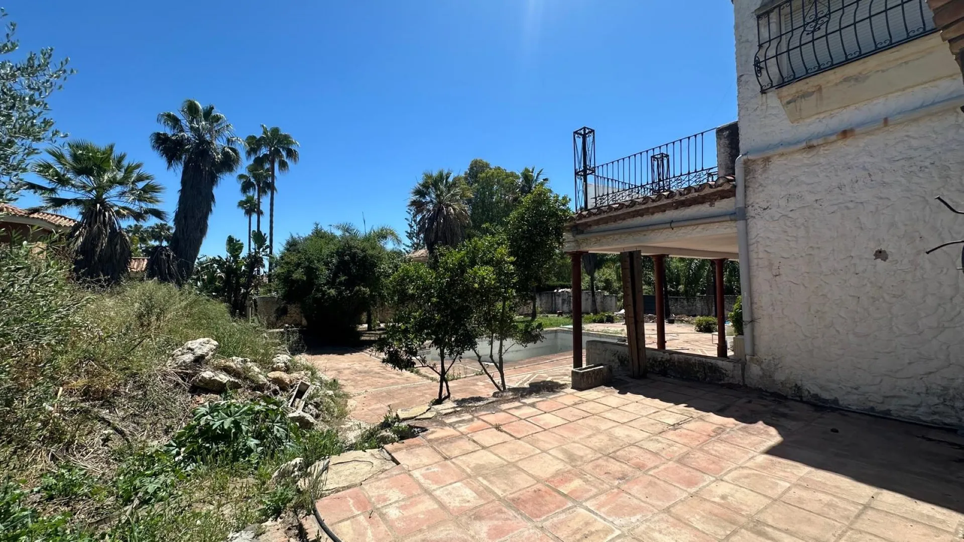 Villa con 7 dormitorios en venta en El Colorado