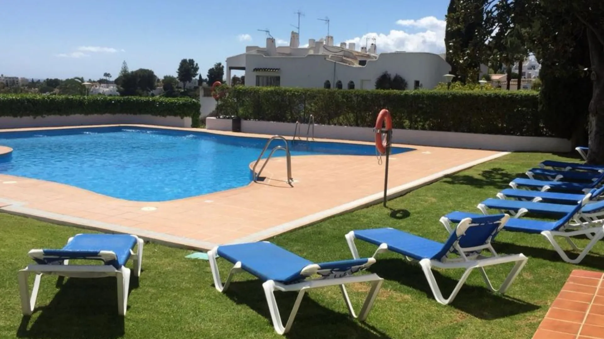 Town house for sale in Aloha with 4 bedrooms