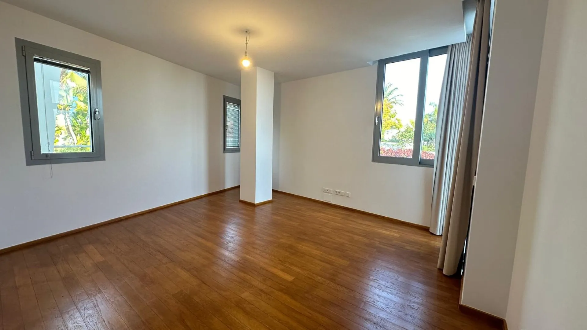 Adosado en venta en Meisho Hills de 5 dormitorios