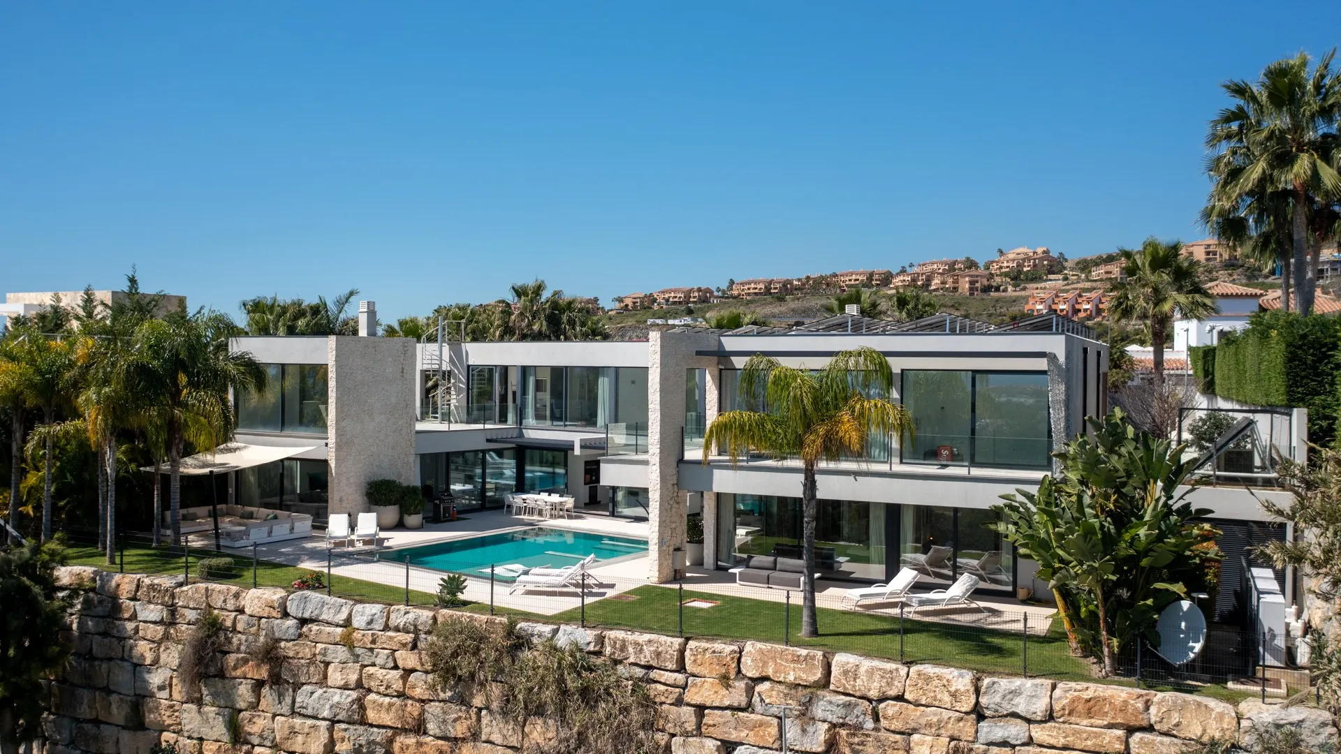 For sale La Alqueria 5 bedrooms villa
