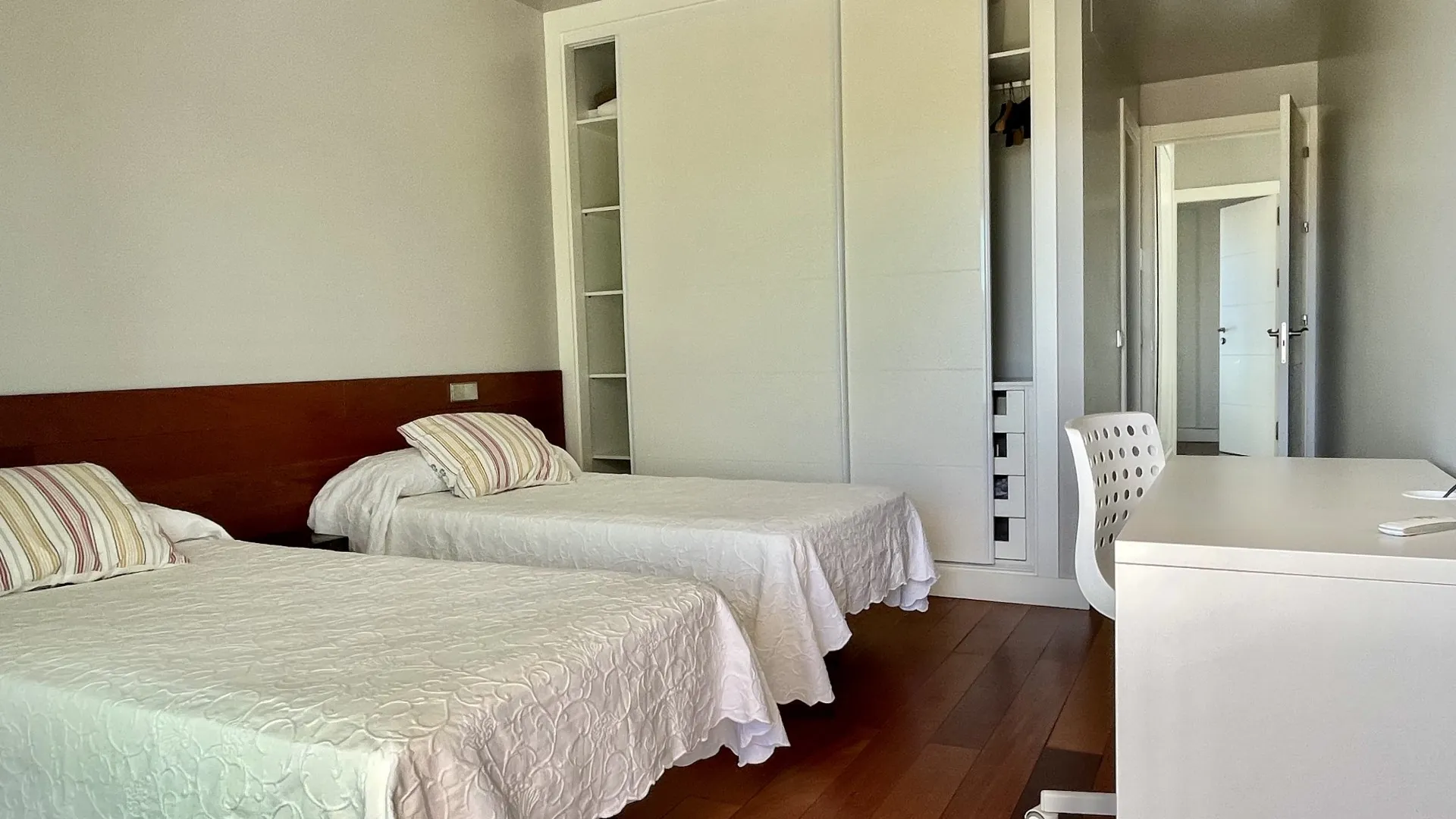 Villa en venta en Marbesa de 5 dormitorios