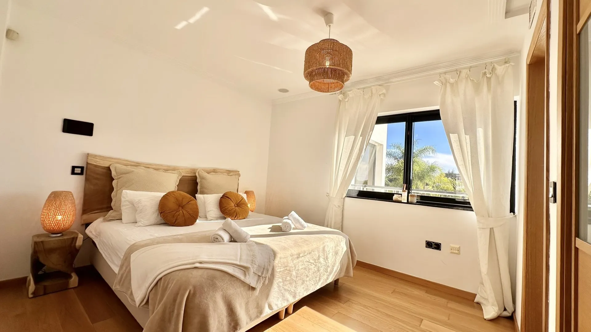 8 bedrooms Artola villa for sale