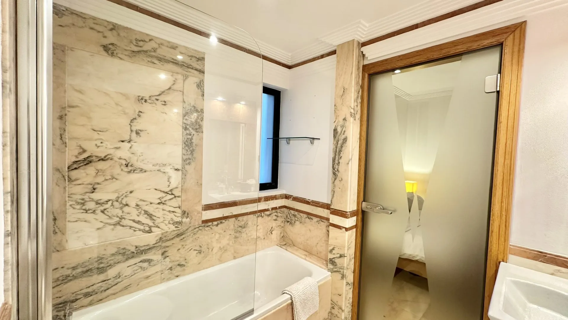 8 bedrooms Artola villa for sale