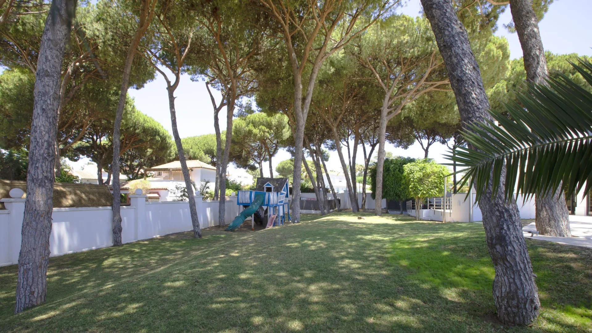 8 bedrooms Artola villa for sale