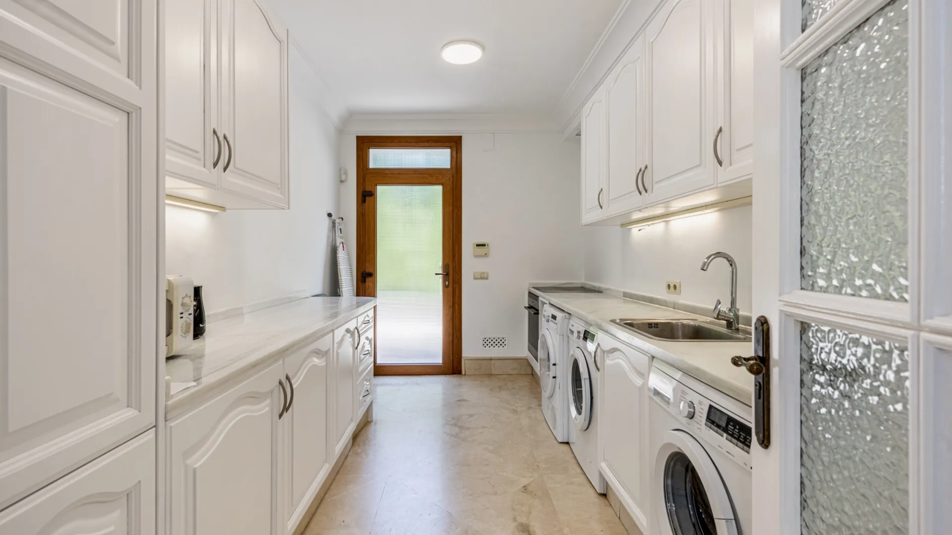 For sale villa in Zona F