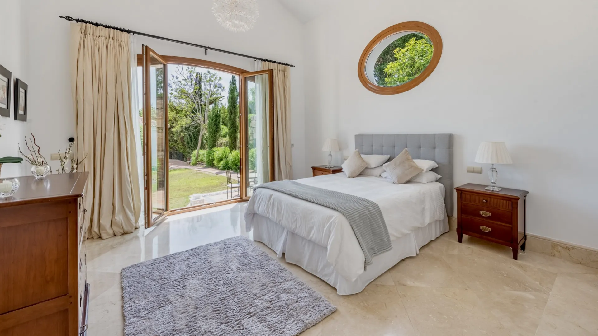 For sale villa in Zona F