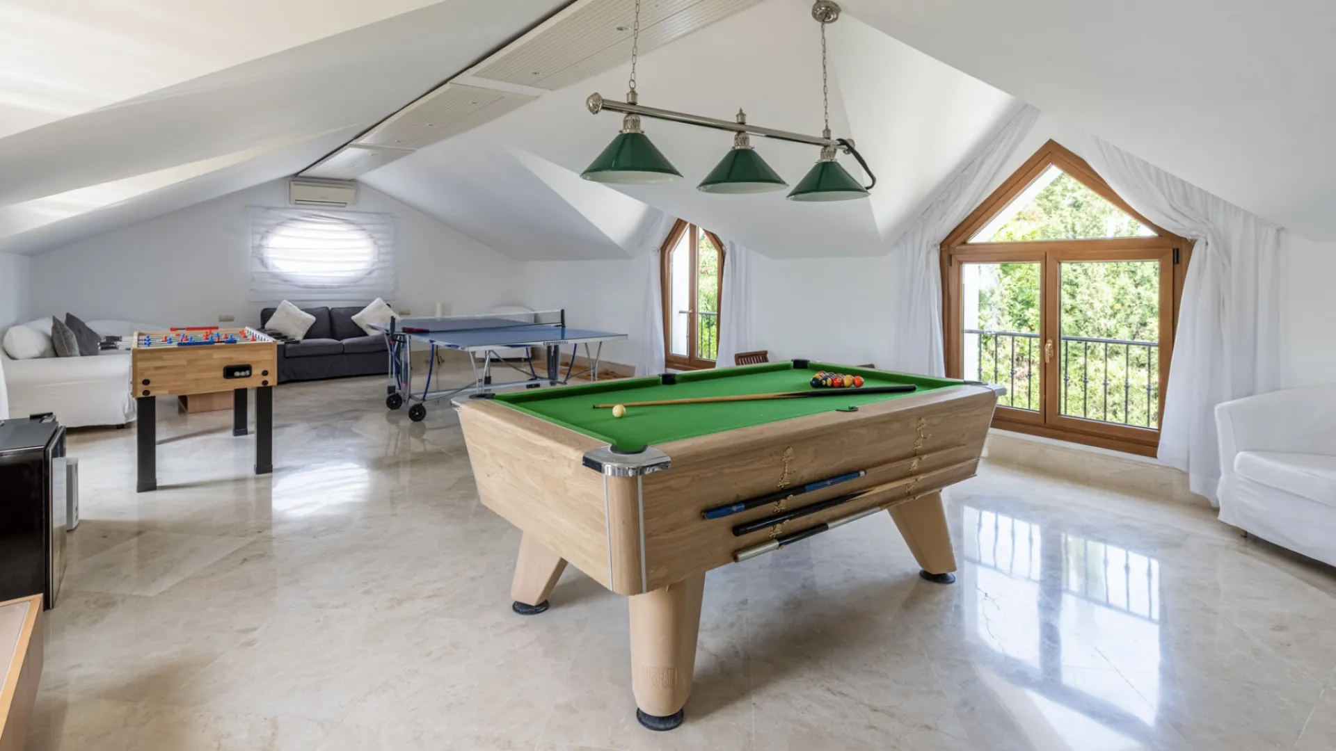 For sale villa in Zona F