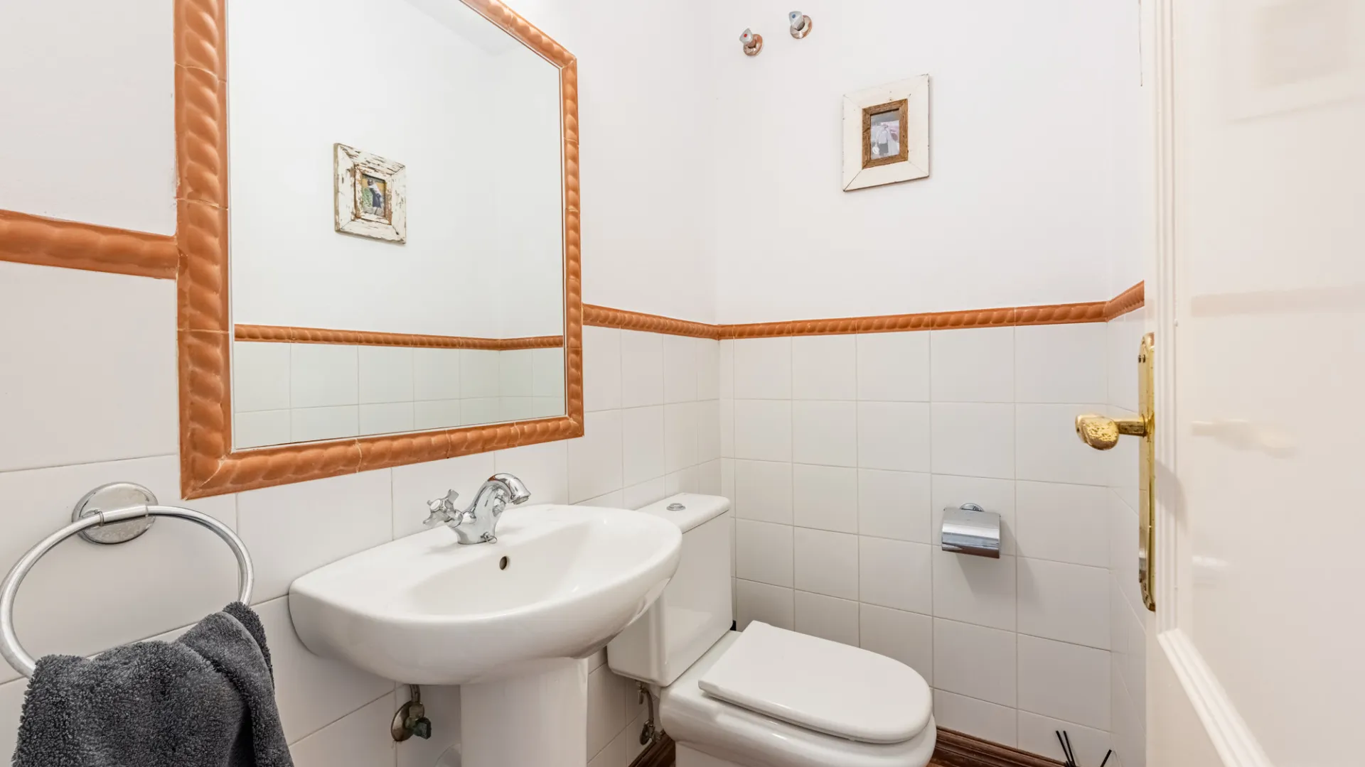 5 bedrooms villa in Valderrama Golf for sale