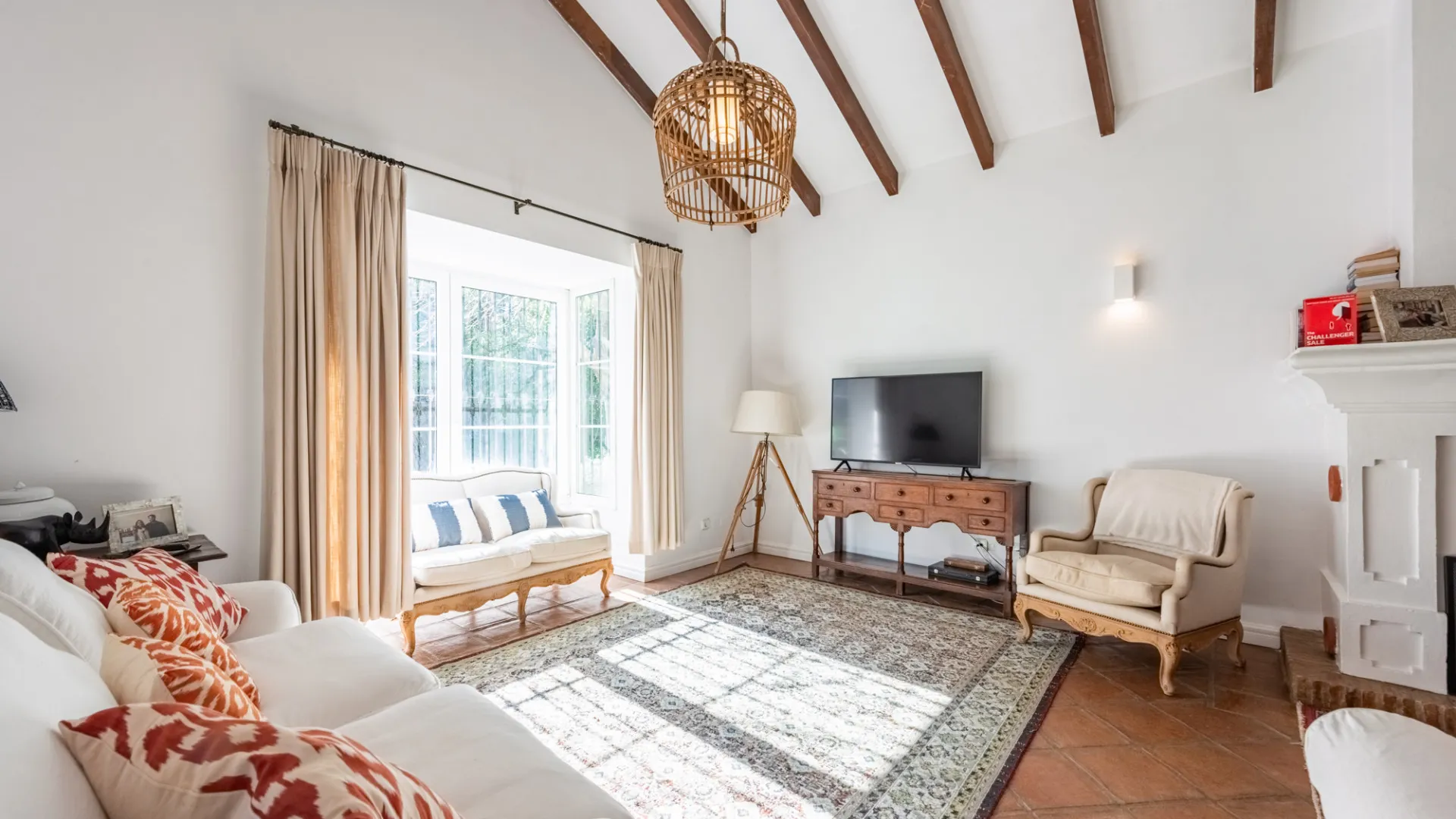 5 bedrooms villa in Valderrama Golf for sale