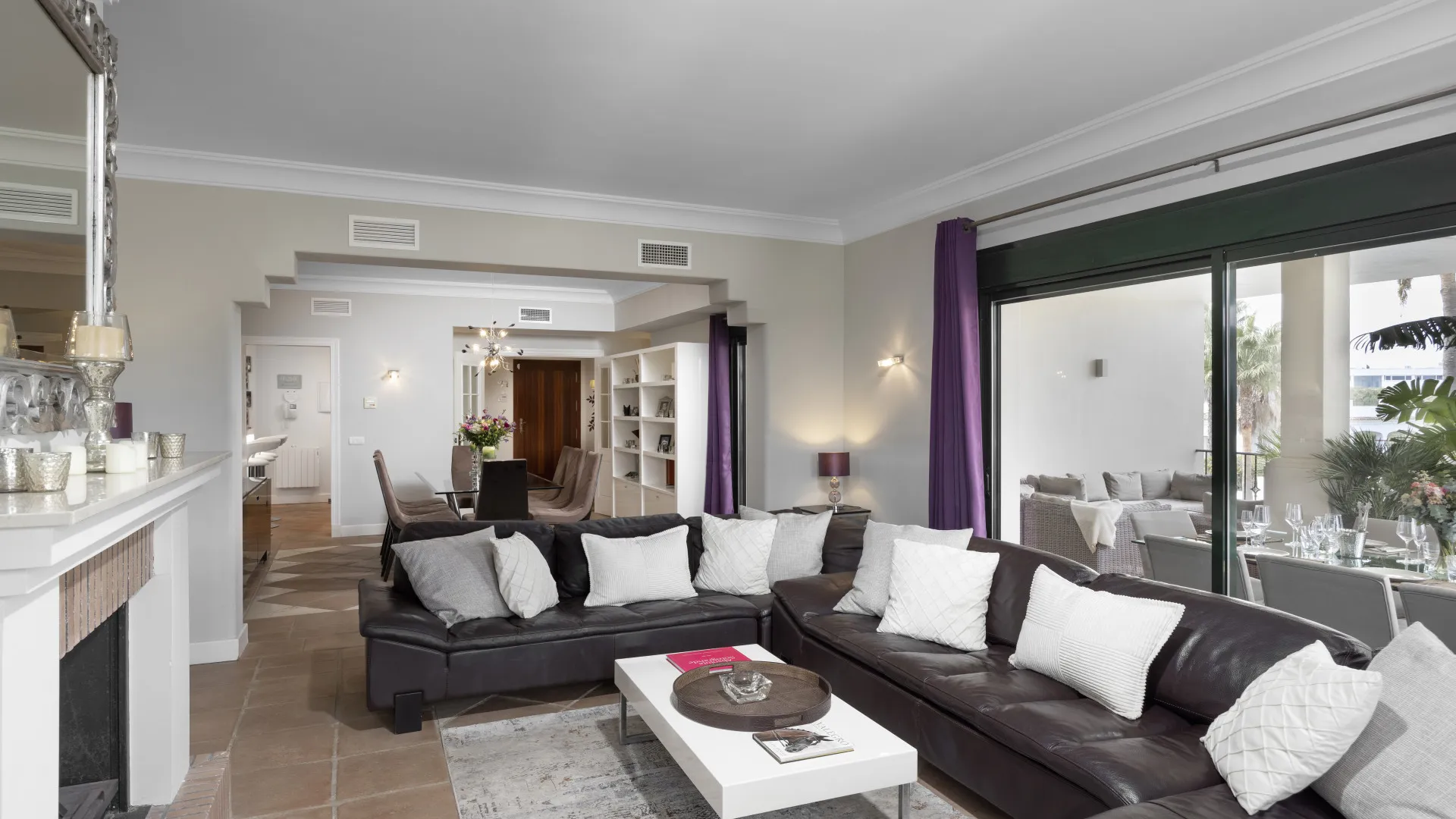Villa for sale in Zona F with 4 bedrooms