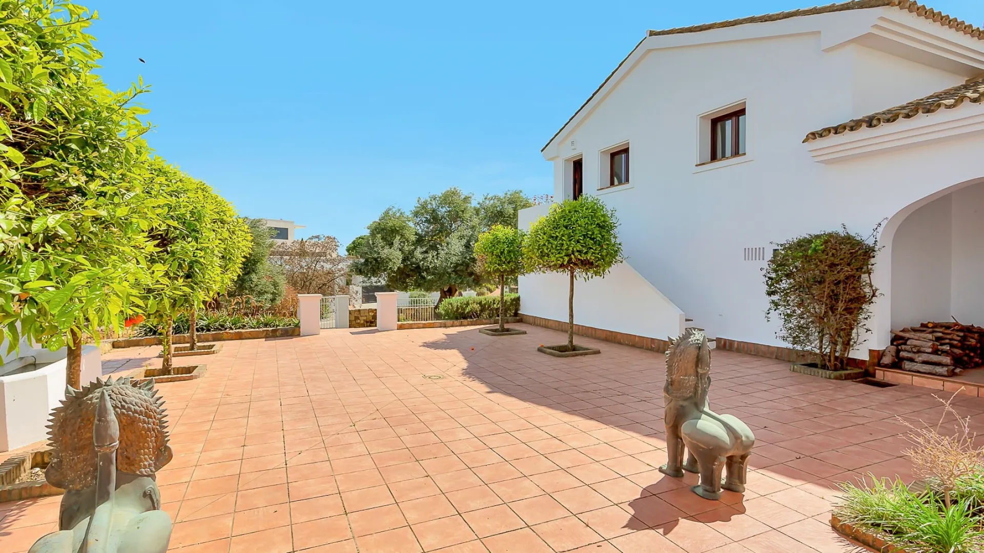 5 bedrooms villa in Almenara for sale