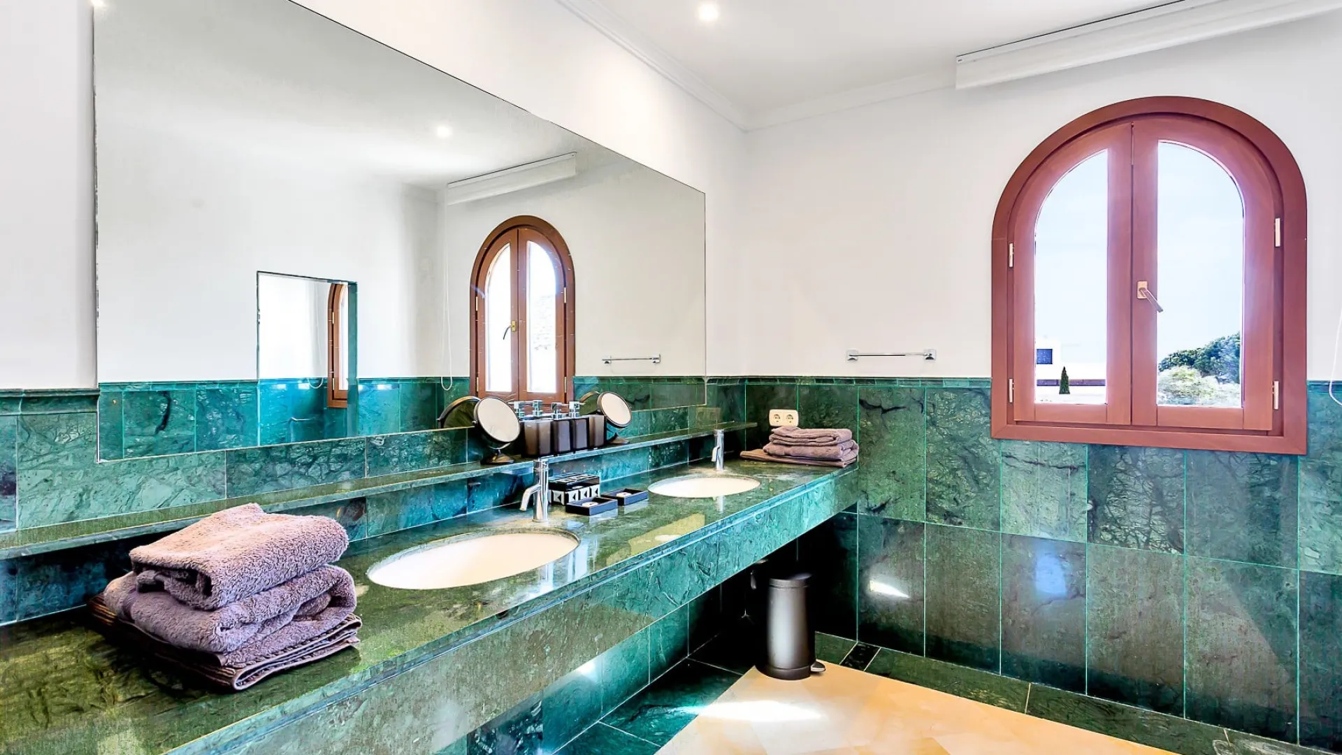 5 bedrooms villa in Almenara for sale