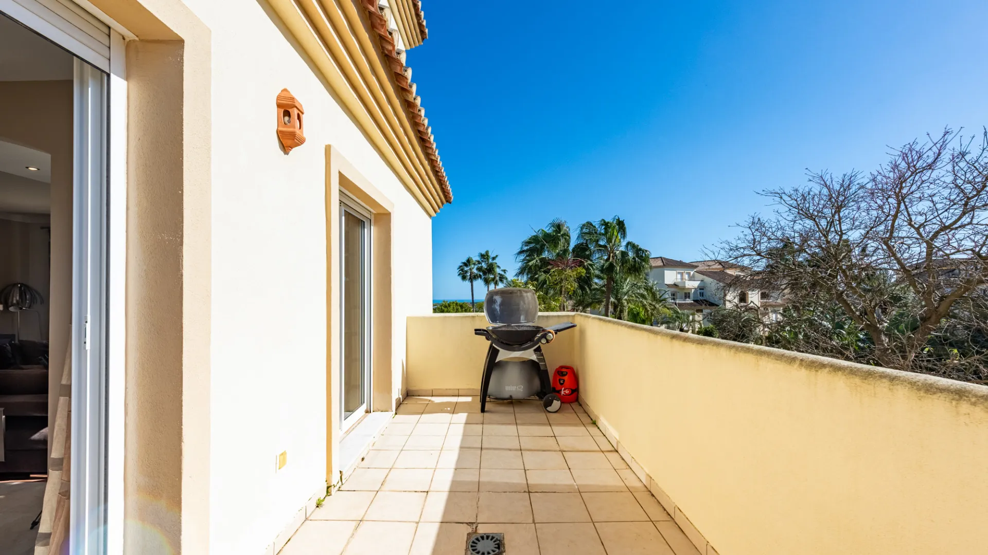 Duplex penthouse with 3 bedrooms for sale in San Roque Club