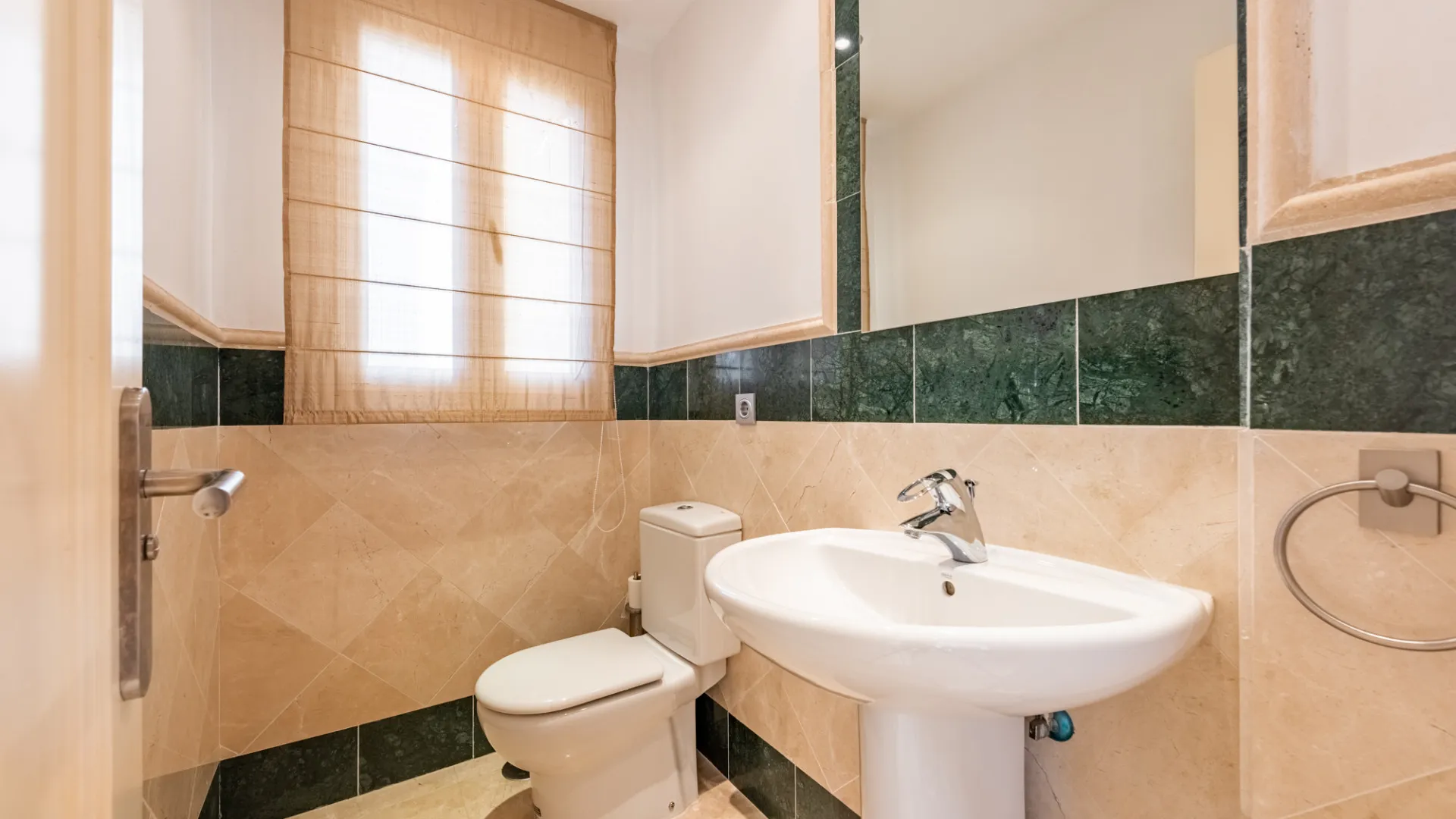 Duplex penthouse with 3 bedrooms for sale in San Roque Club